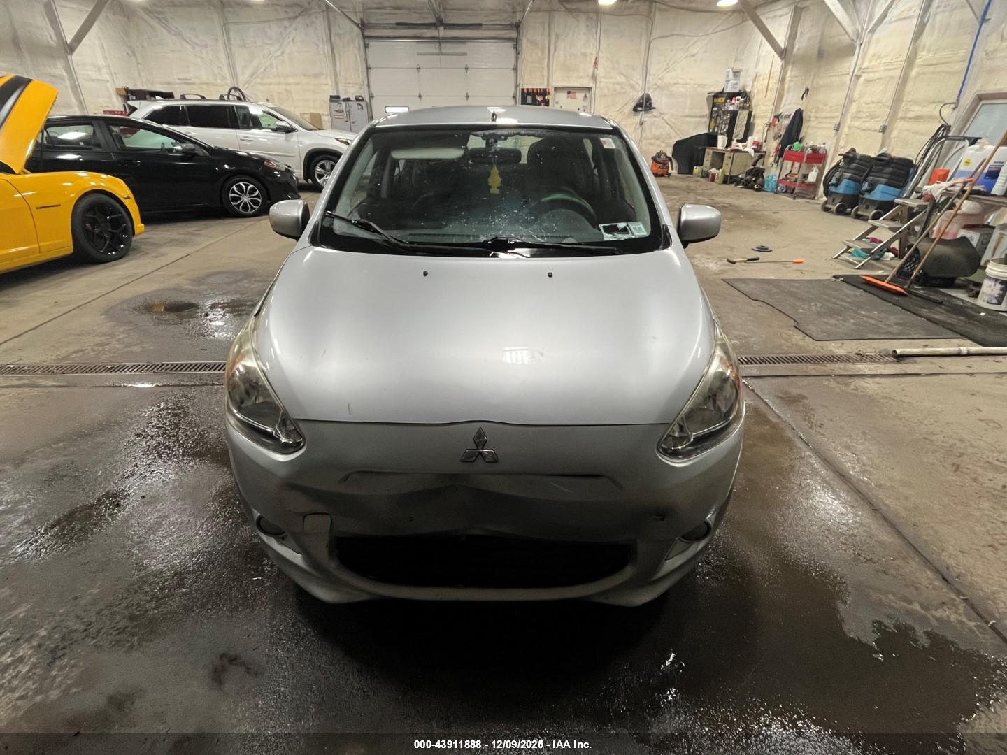 MITSUBISHI MIRAGE image 6