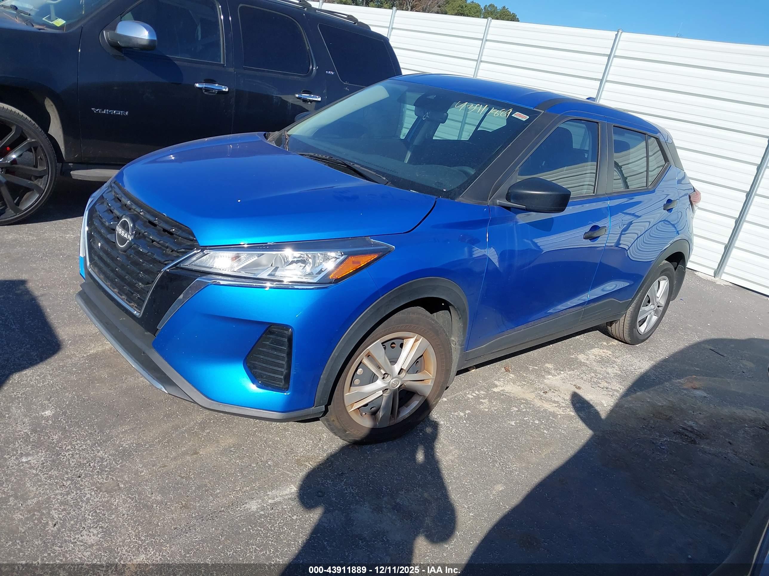NISSAN KICKS image 2