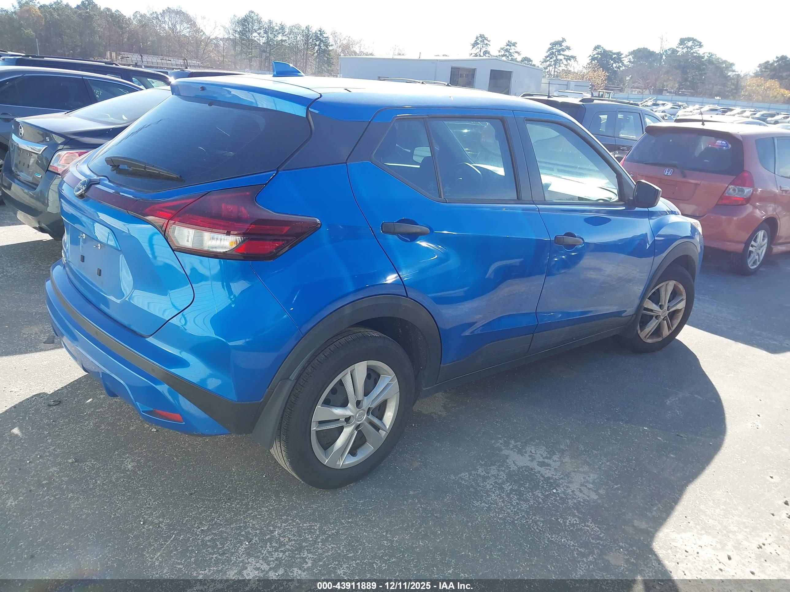 NISSAN KICKS image 4