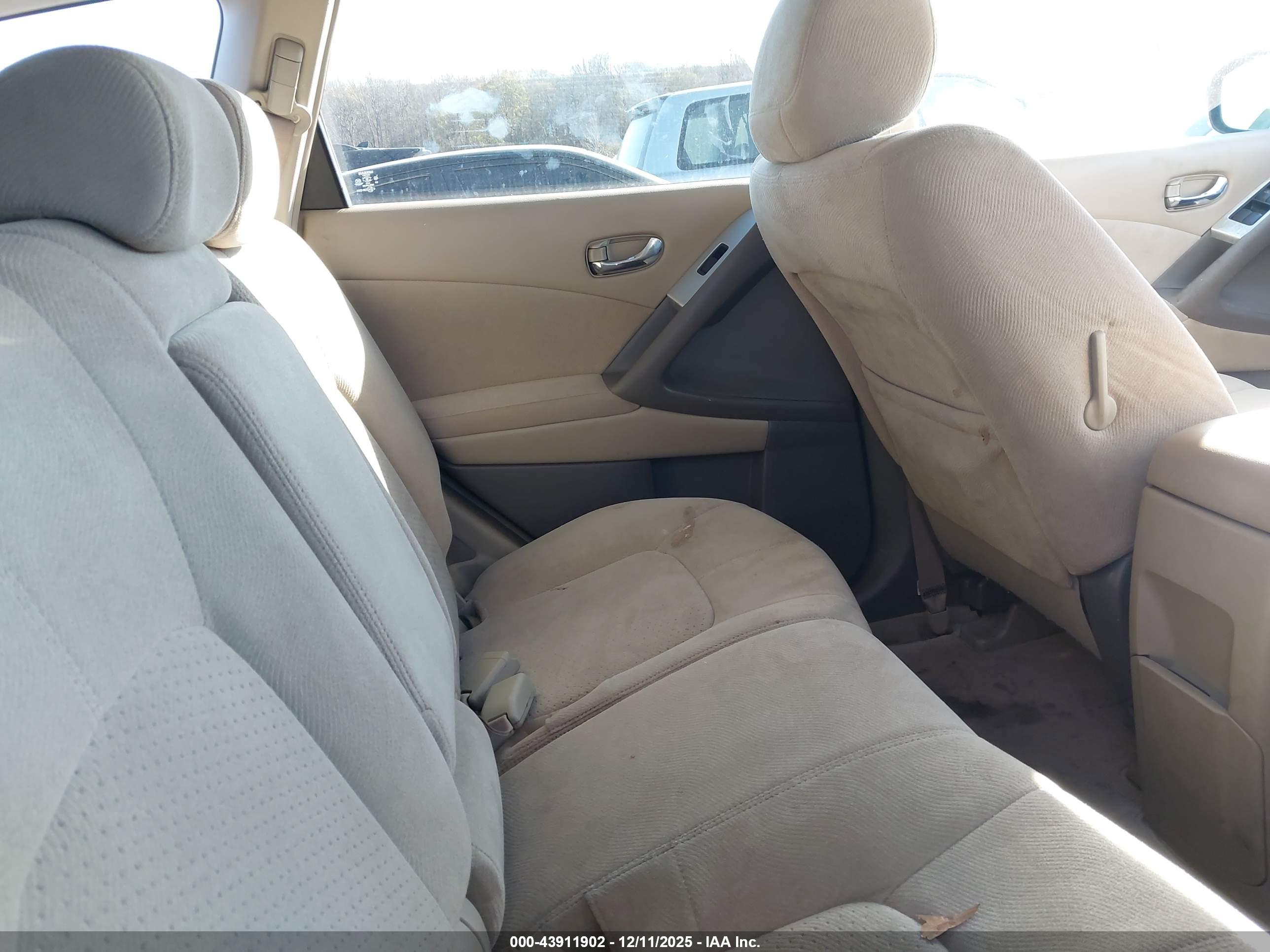 NISSAN MURANO image 8