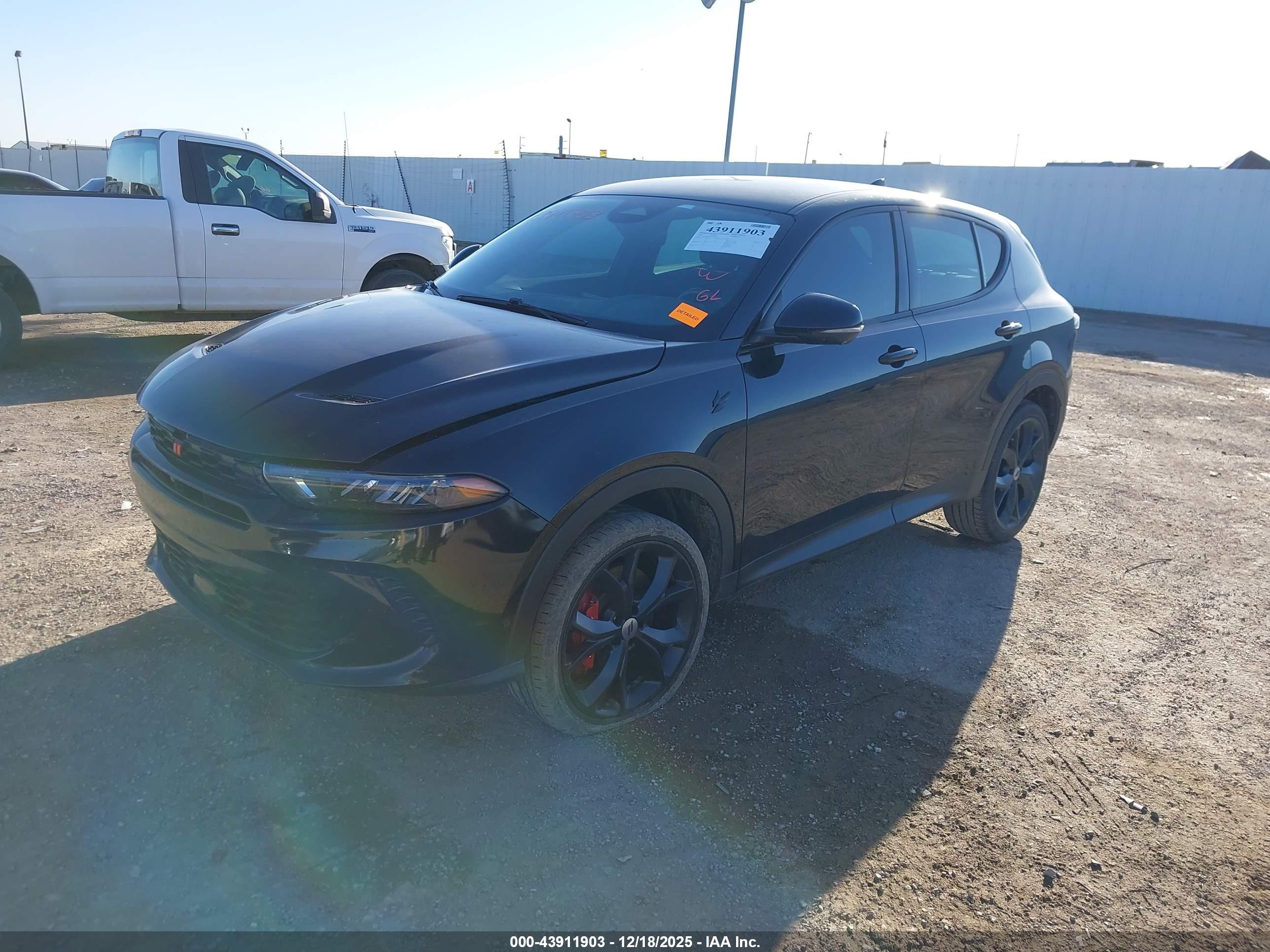 DODGE HORNET image 2