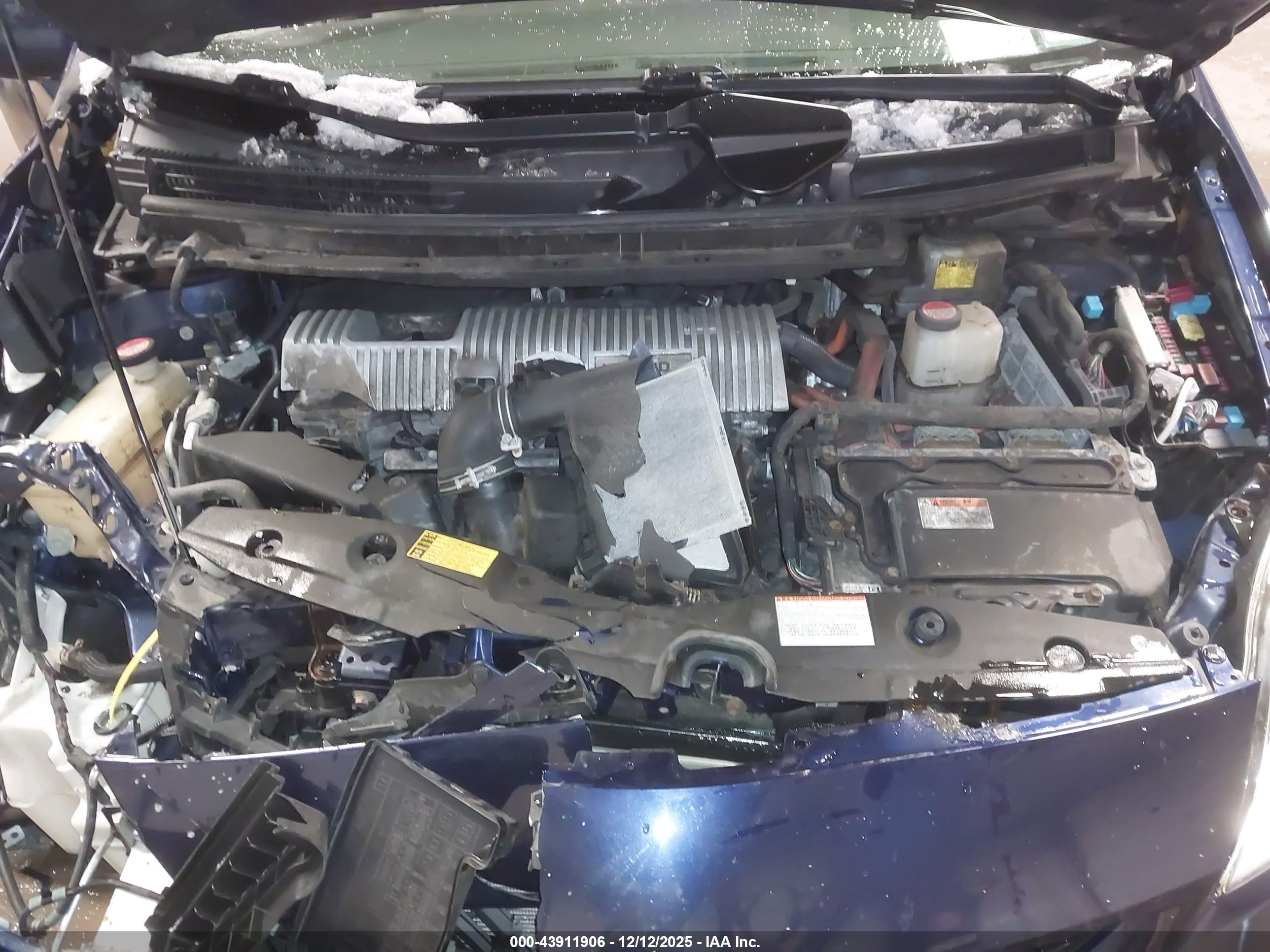 TOYOTA PRIUS image 10