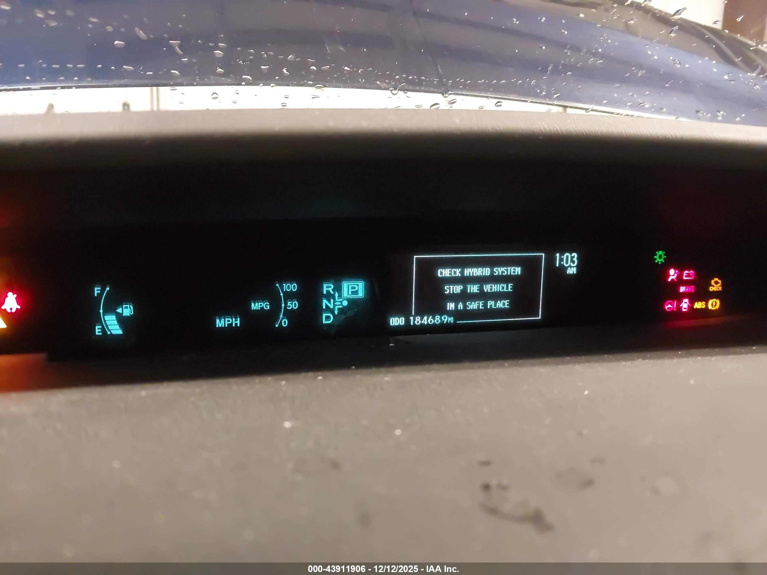 TOYOTA PRIUS image 7