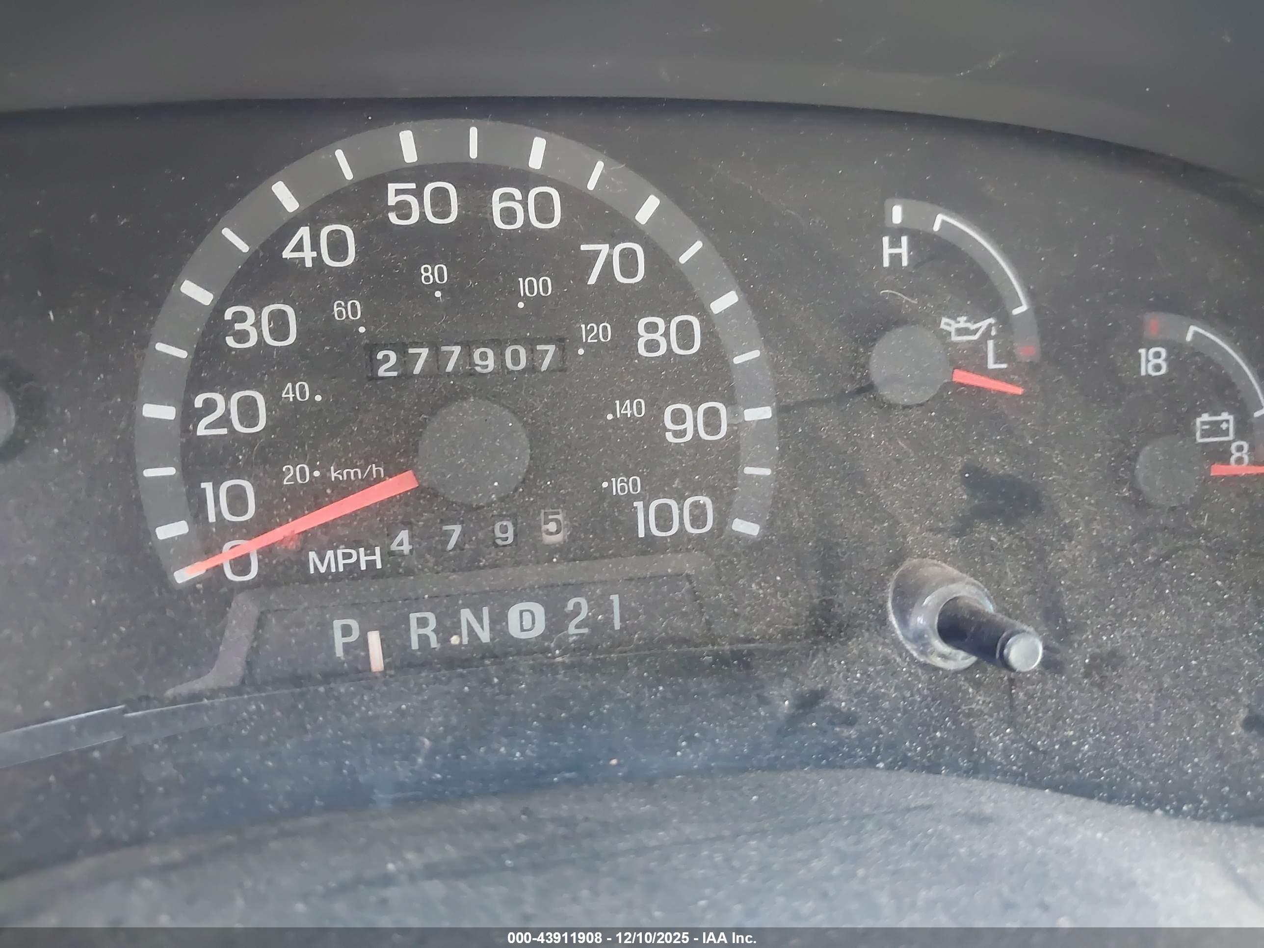 FORD E-350 image 7