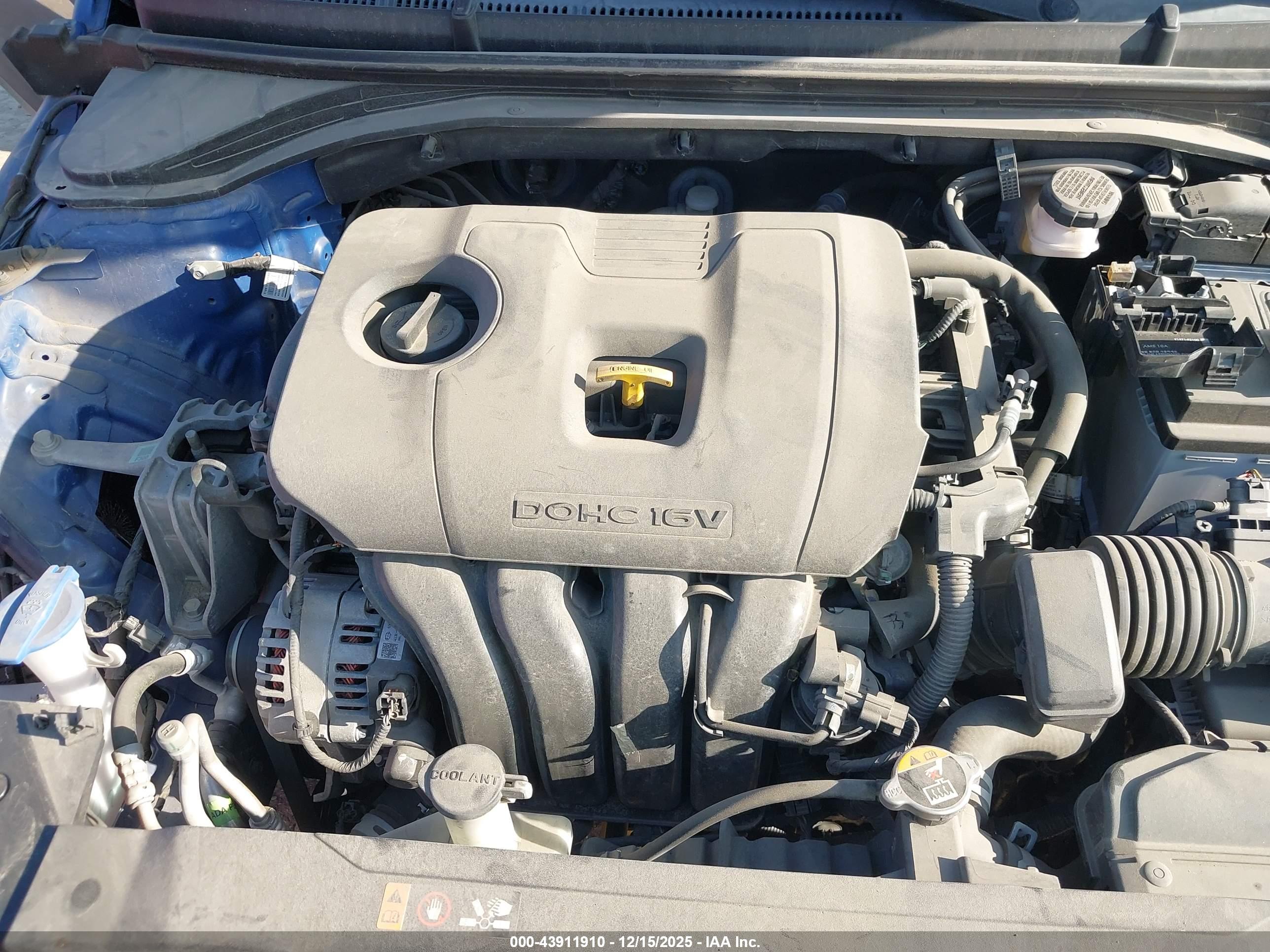 HYUNDAI ELANTRA image 10