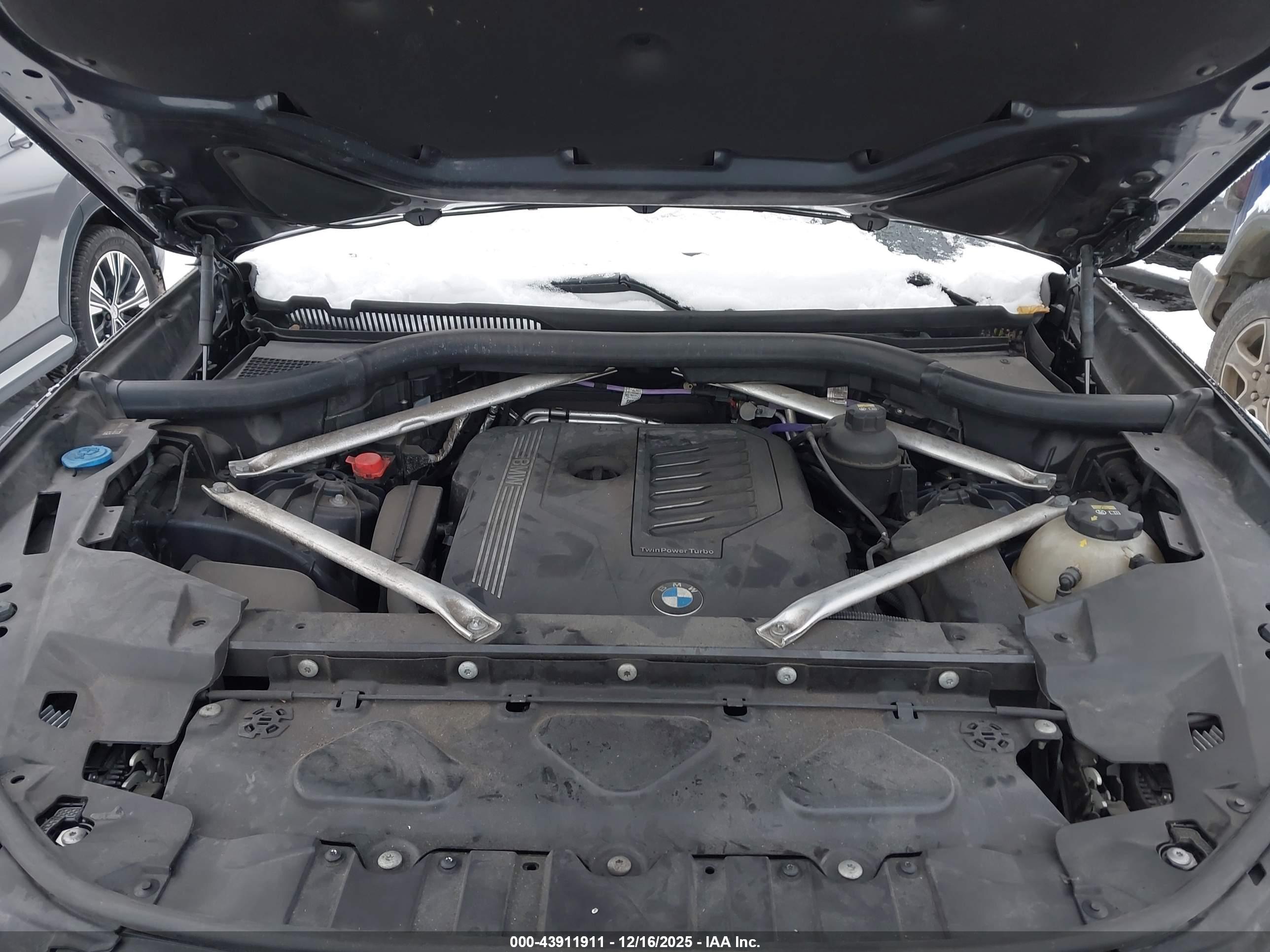 BMW X5 image 10