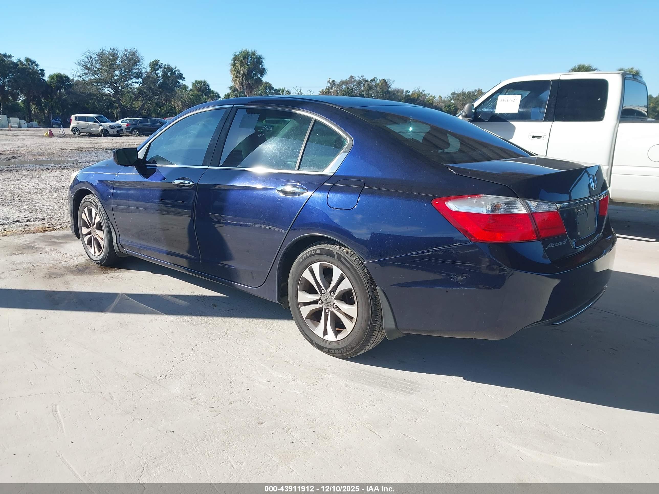 HONDA ACCORD image 3