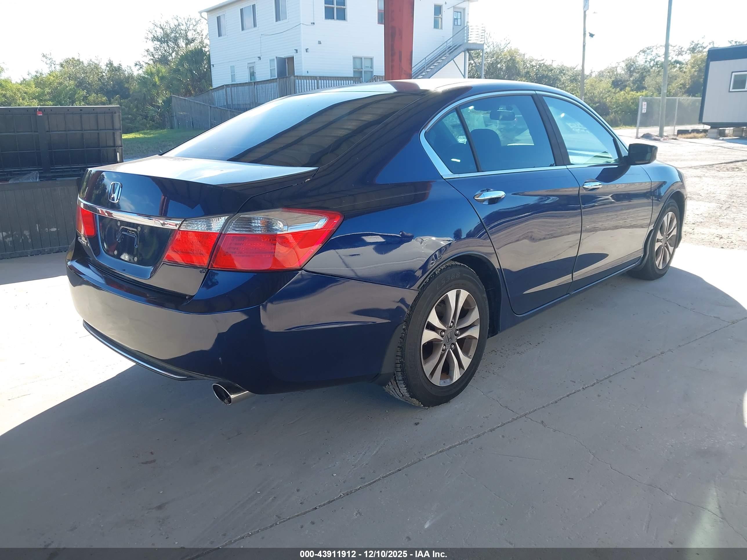 HONDA ACCORD image 4