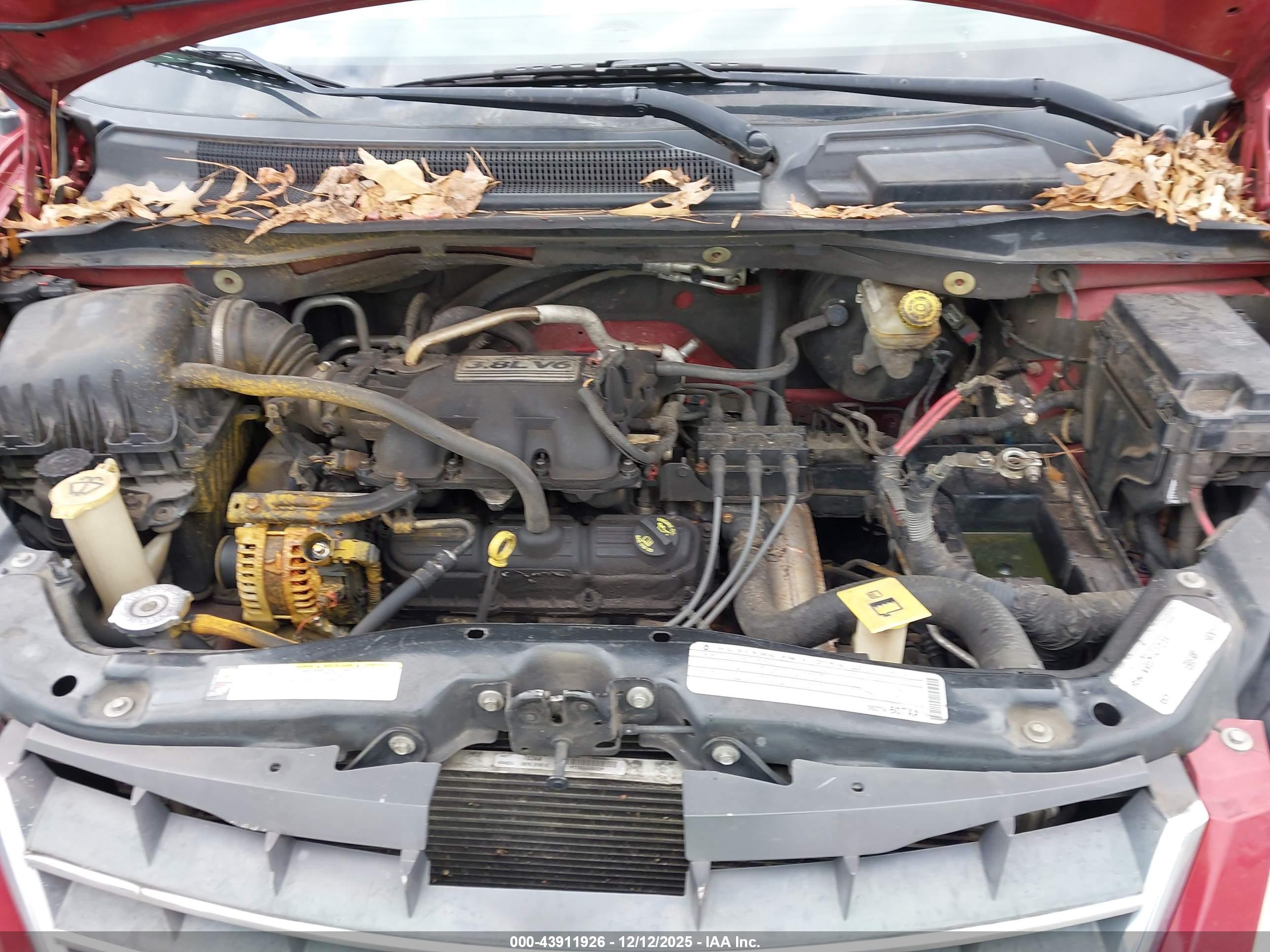 CHRYSLER TOWN image 10
