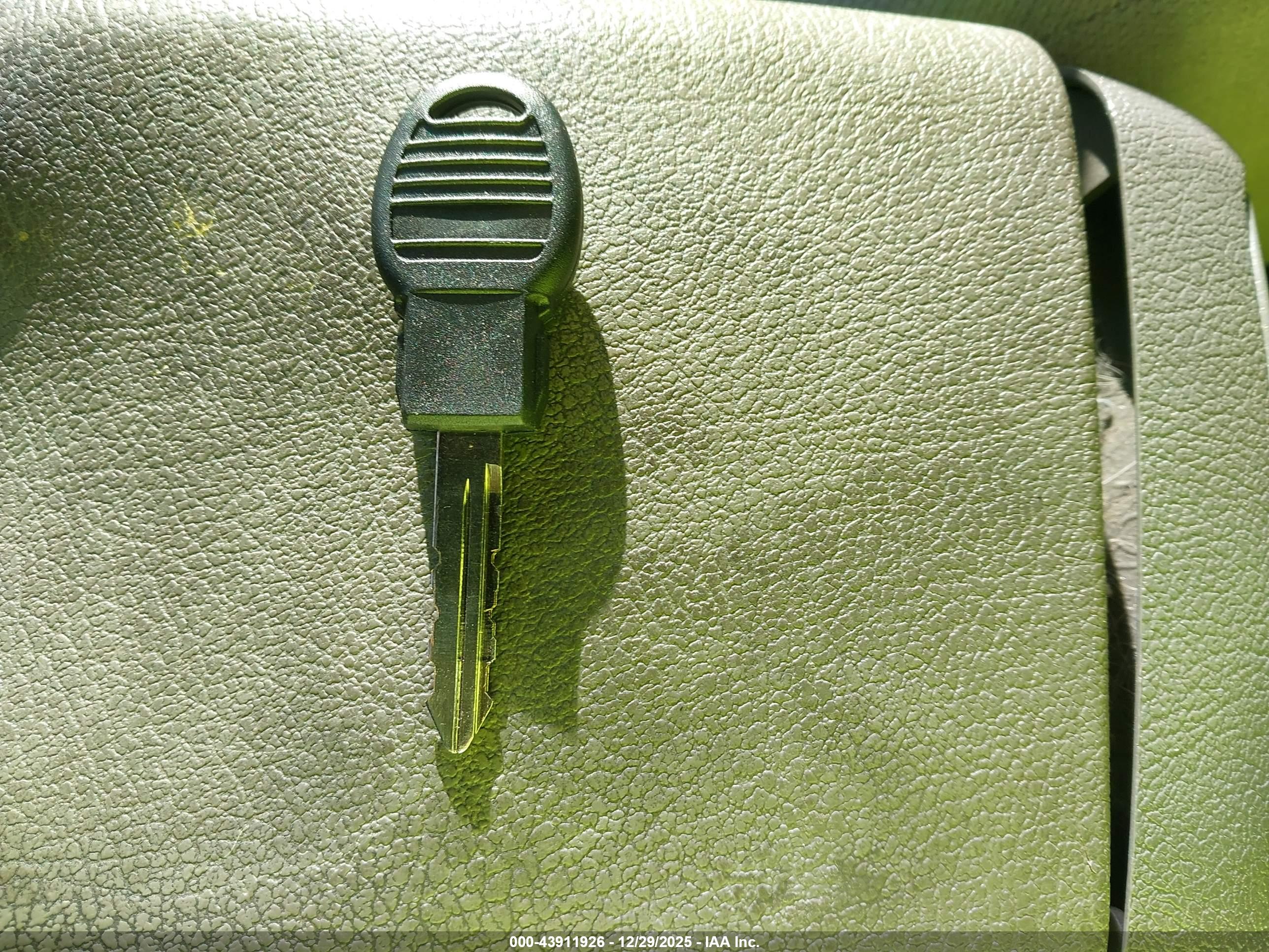 CHRYSLER TOWN image 11