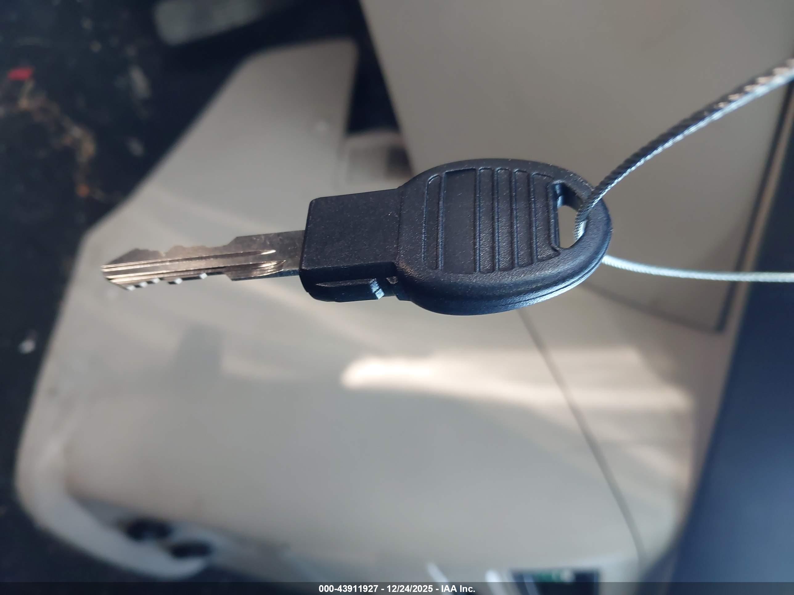 CHRYSLER TOWN image 11