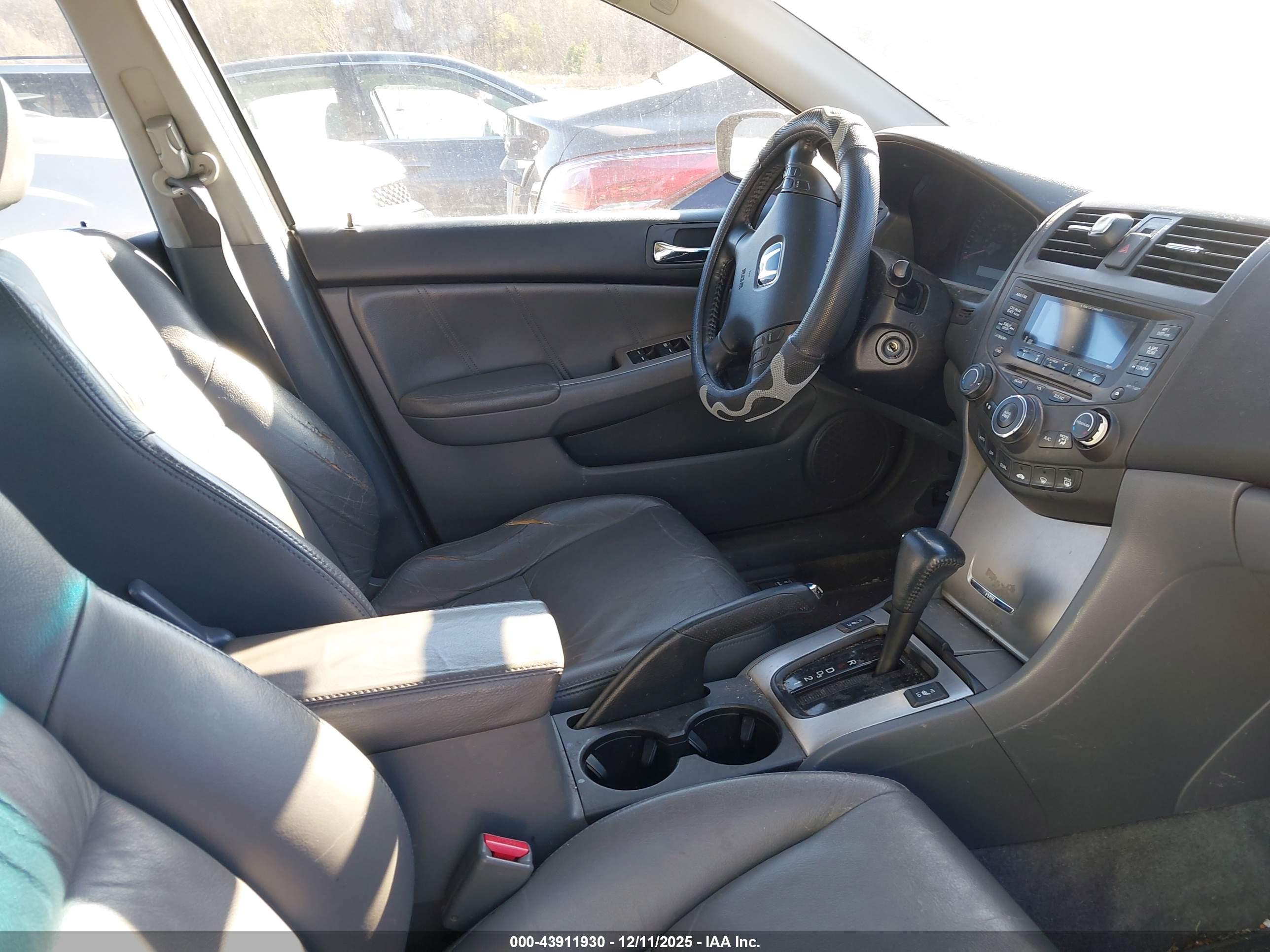 HONDA ACCORD image 5