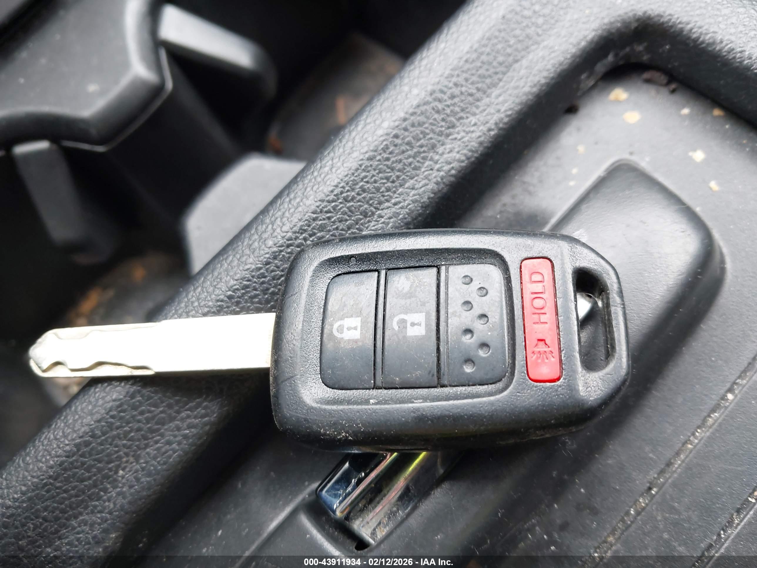 HONDA CR-V image 11