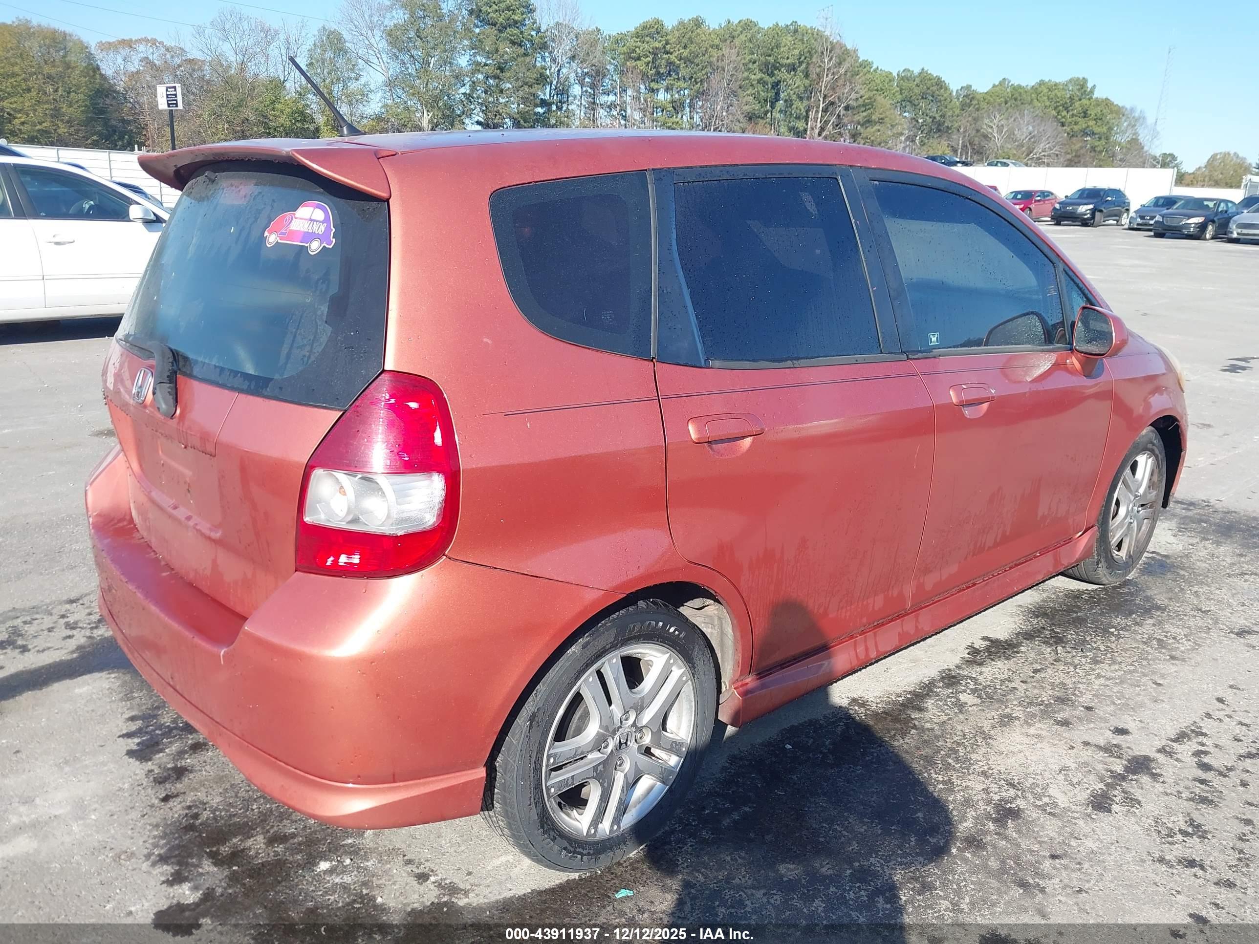 HONDA FIT image 4