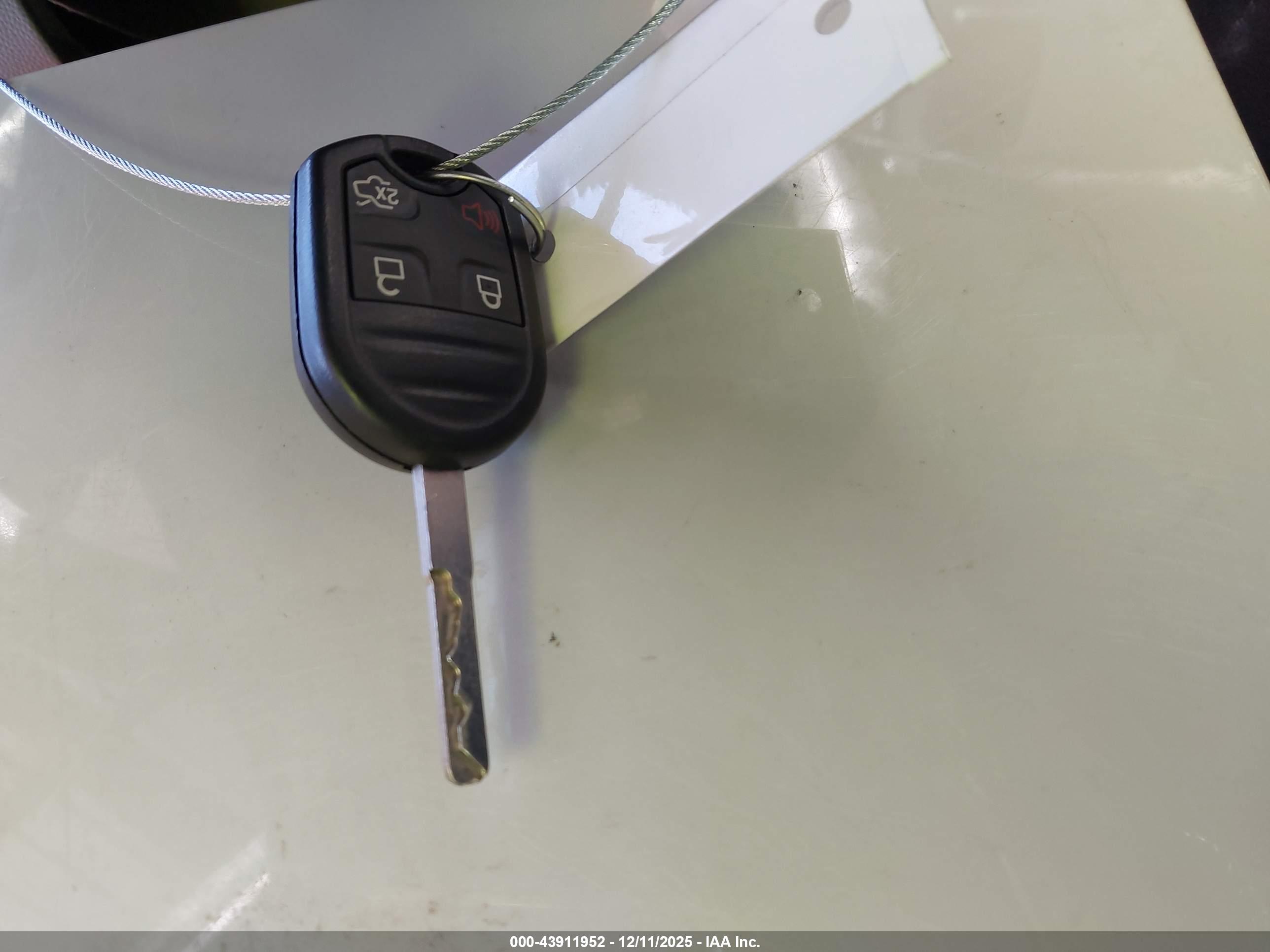 FORD FIESTA image 11