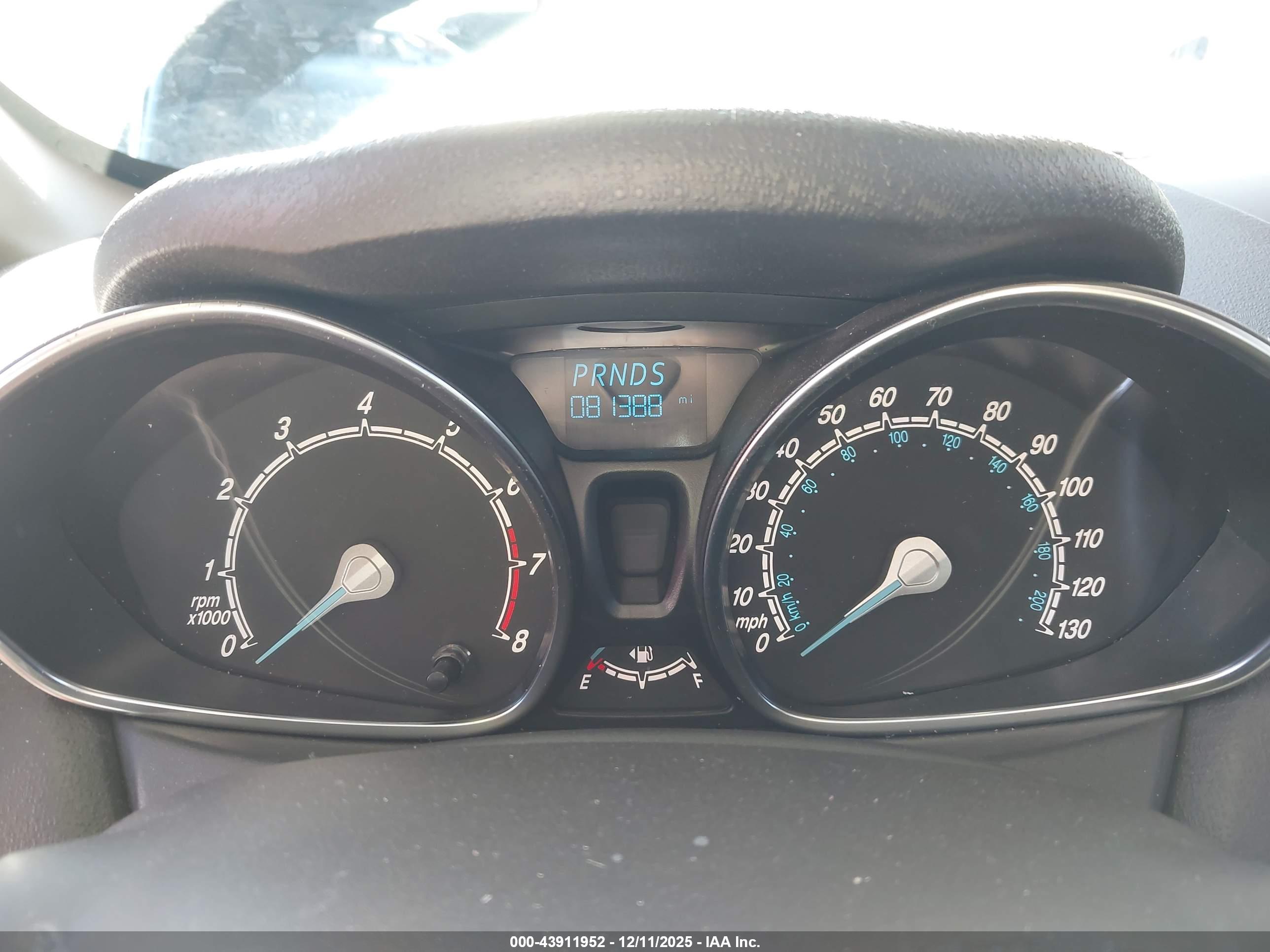 FORD FIESTA image 7