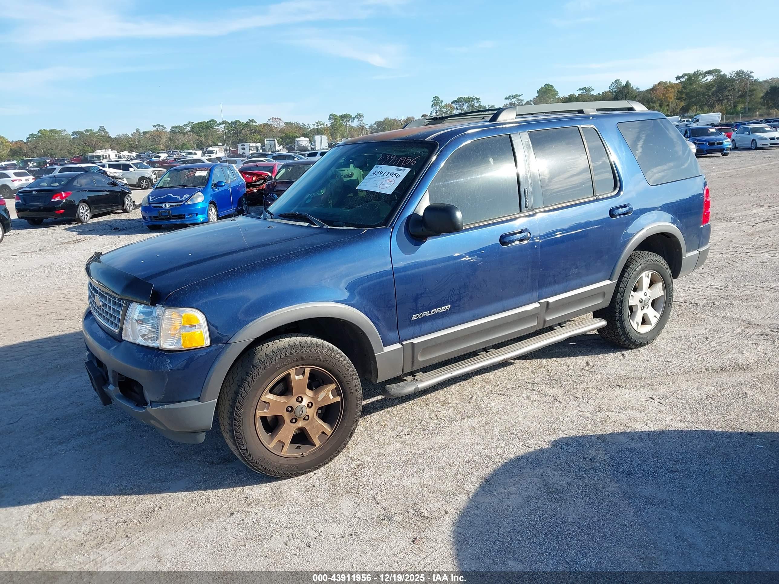 FORD EXPLORER image 2