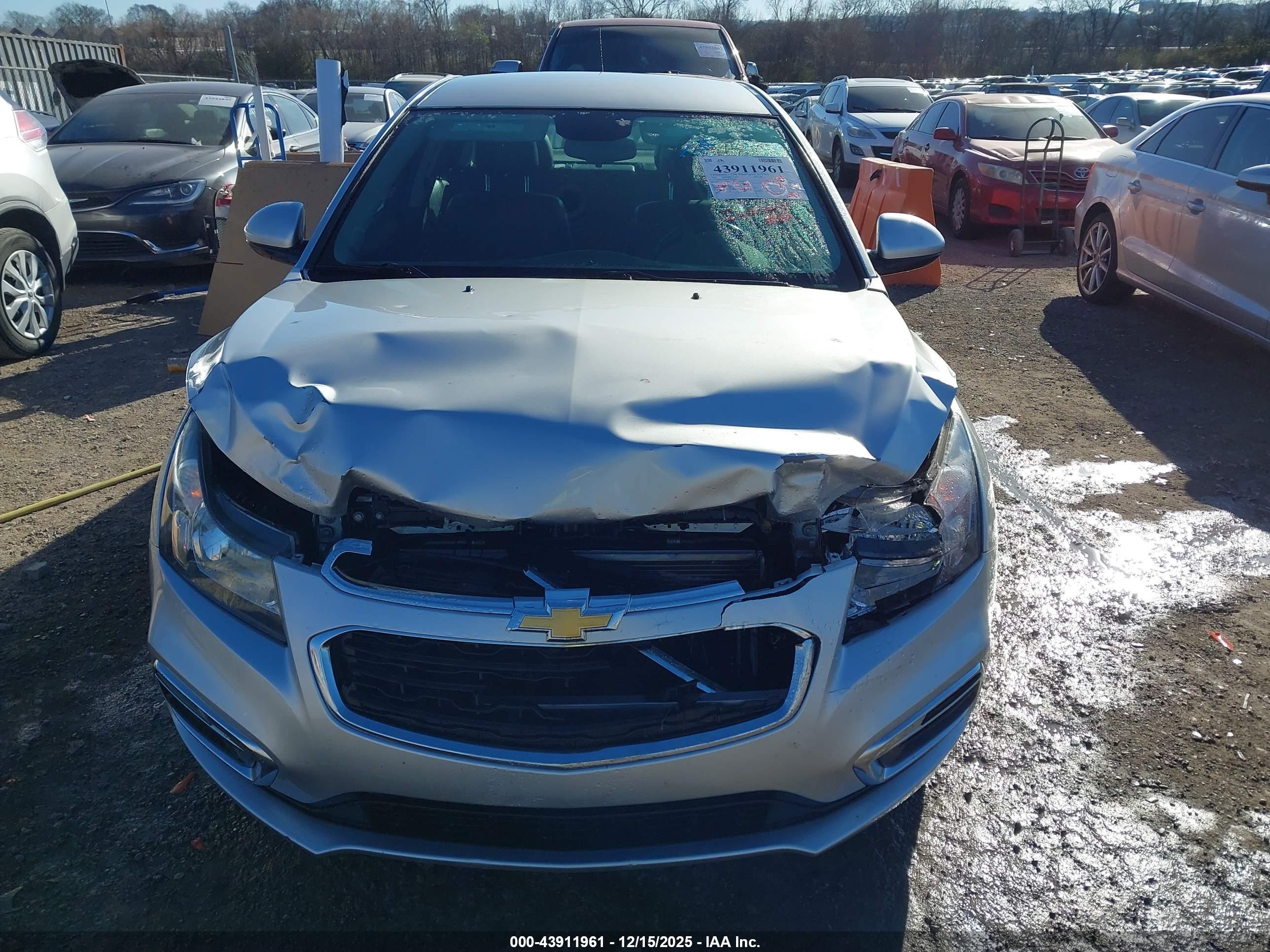 CHEVROLET CRUZE image 6
