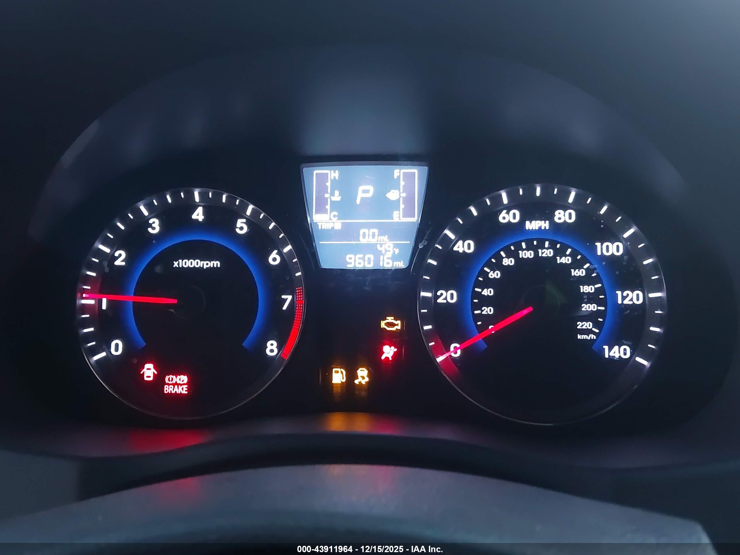 HYUNDAI ACCENT image 7
