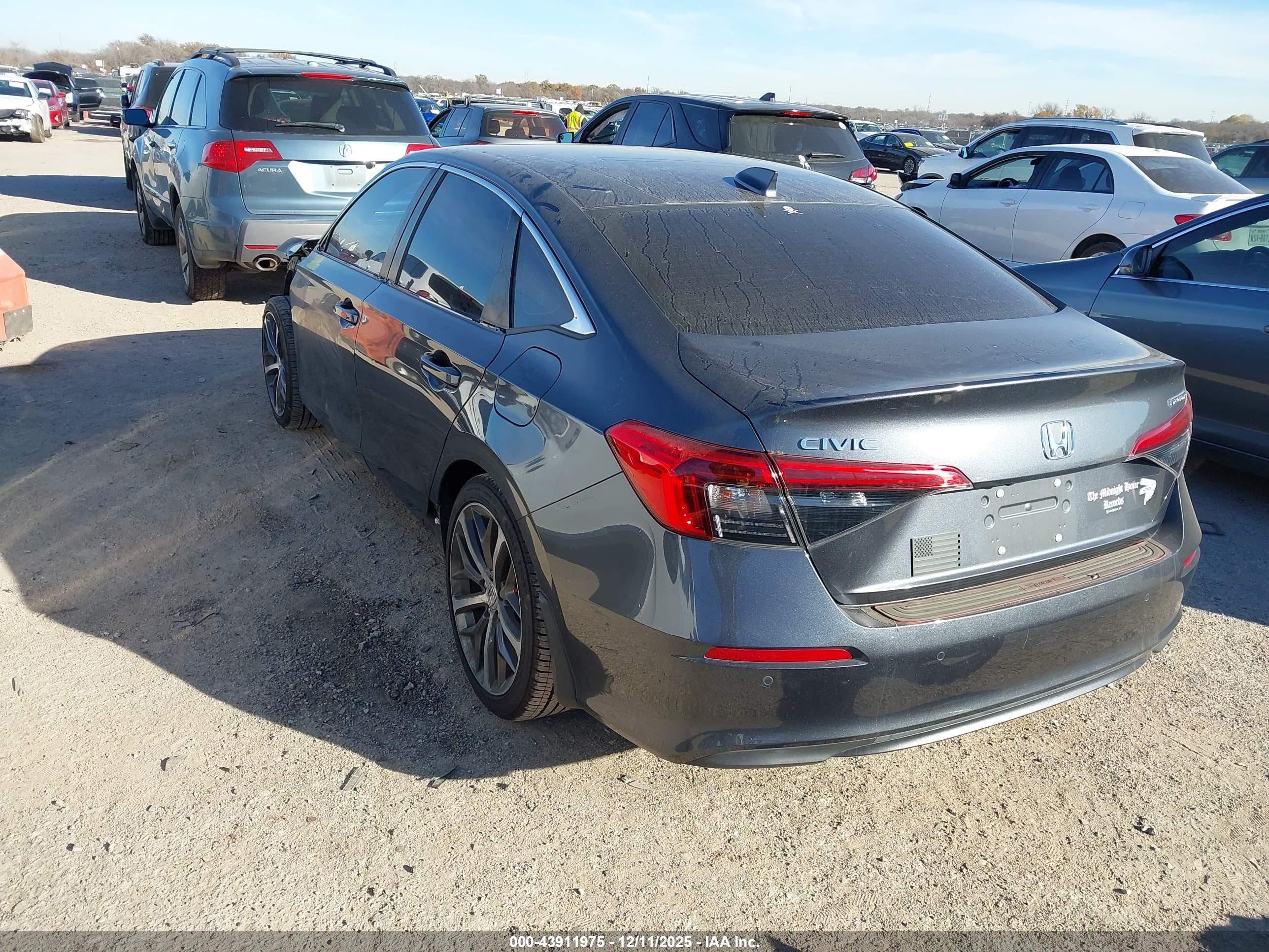 HONDA CIVIC image 3