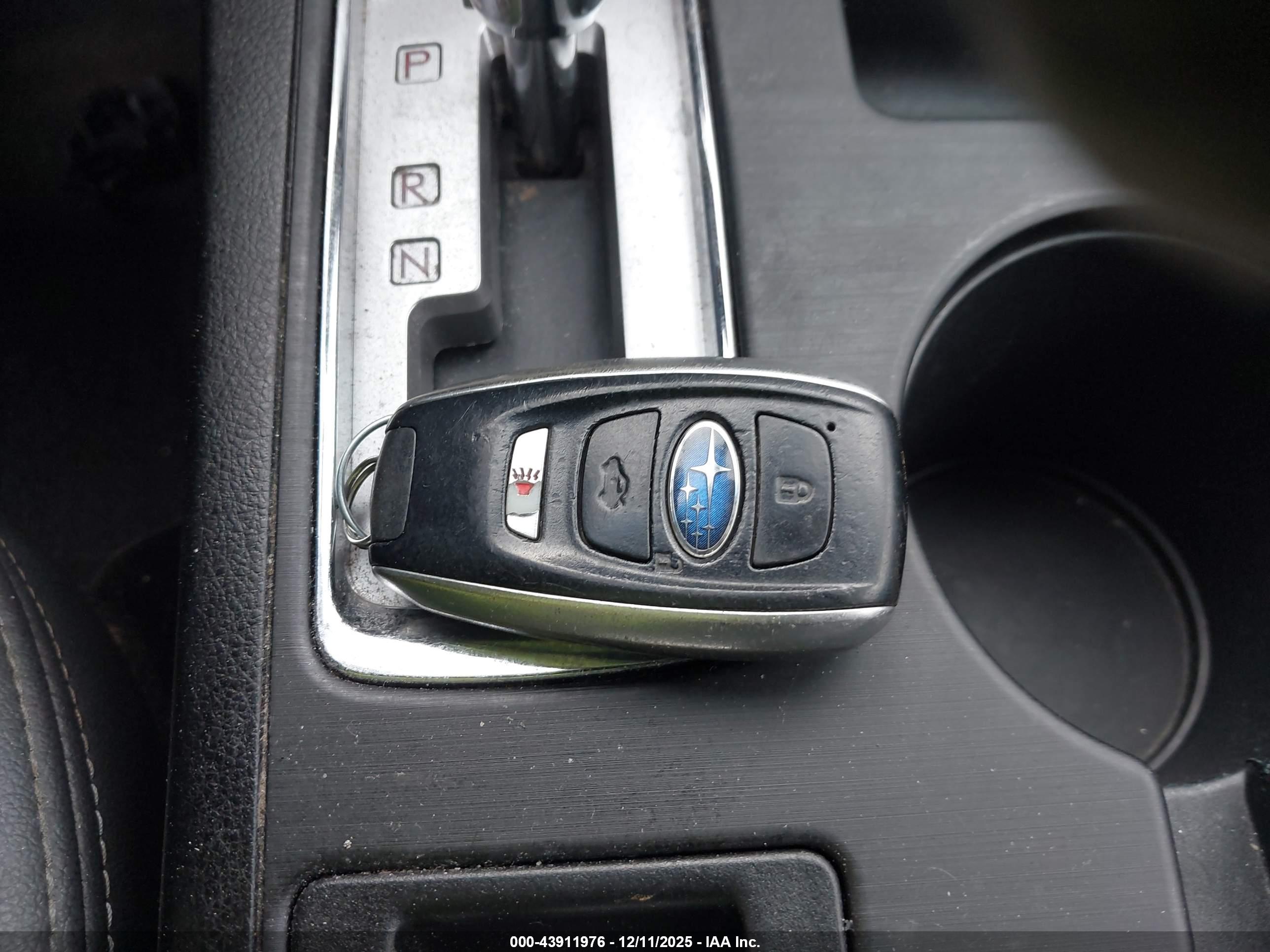 SUBARU OUTBACK image 11