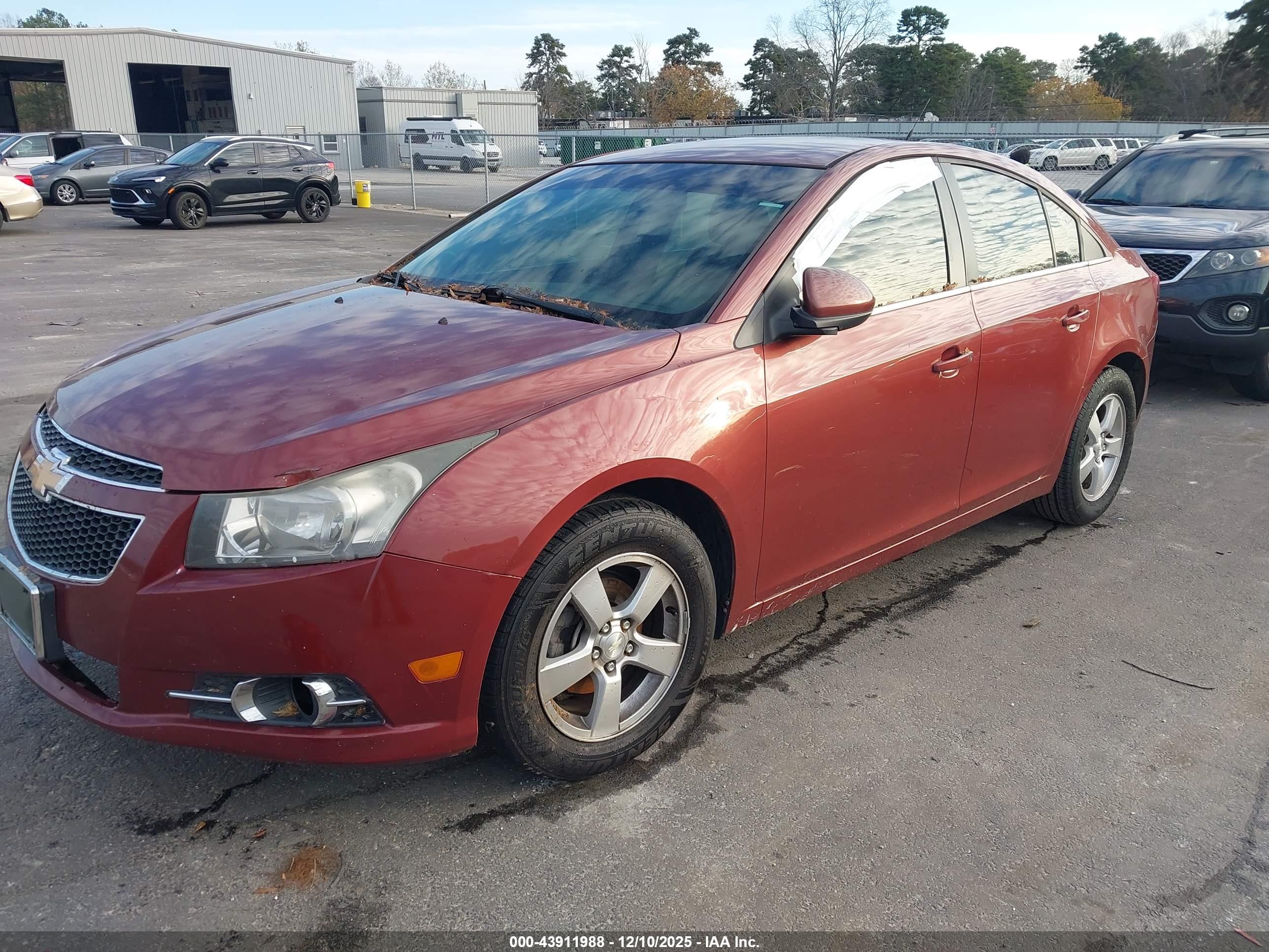 CHEVROLET CRUZE image 2