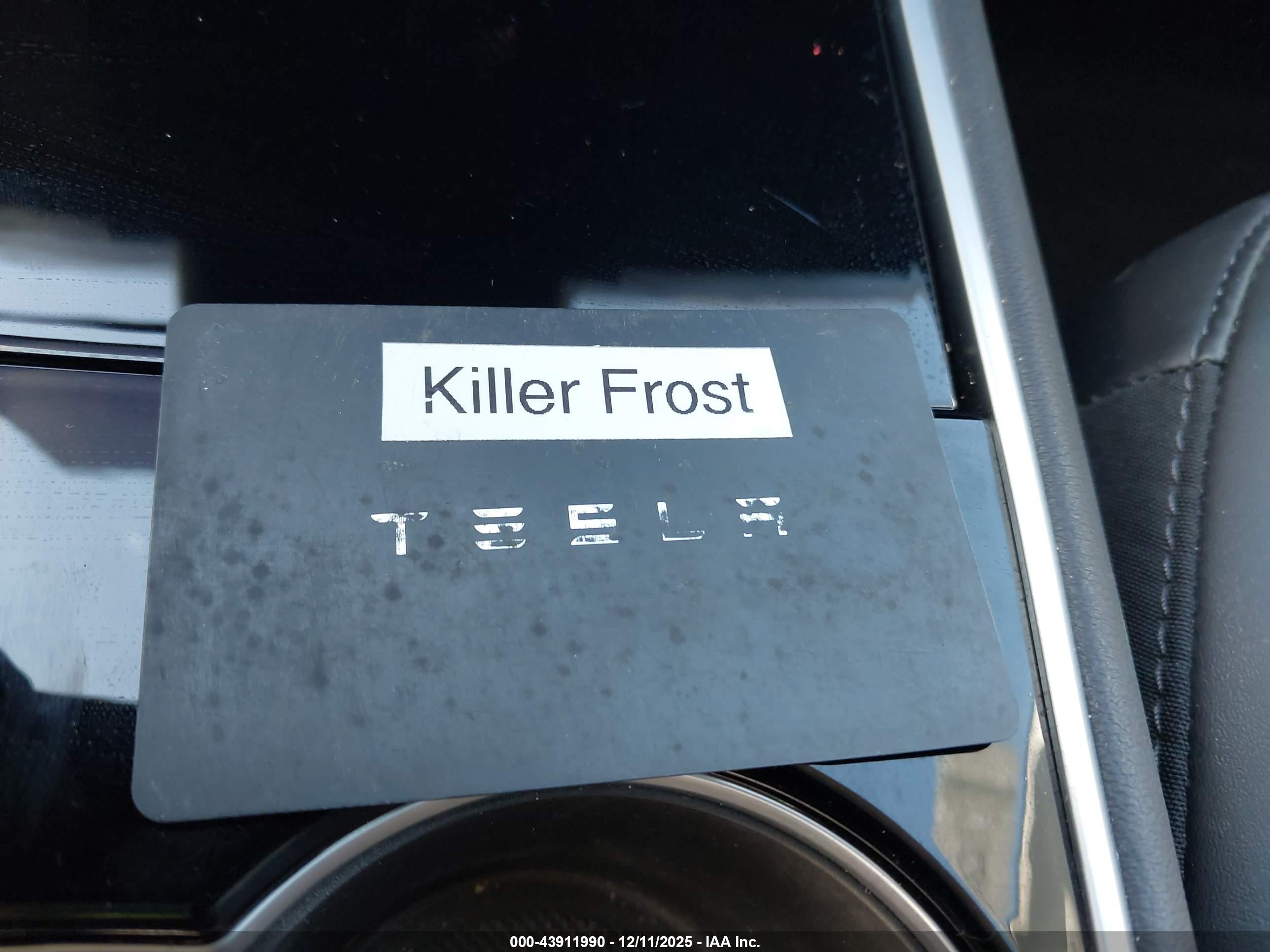 TESLA MODEL image 11