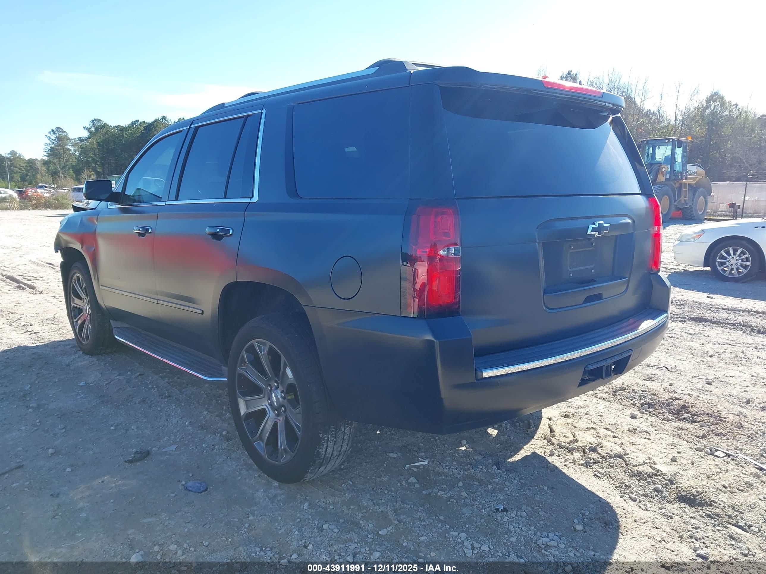 CHEVROLET TAHOE image 3