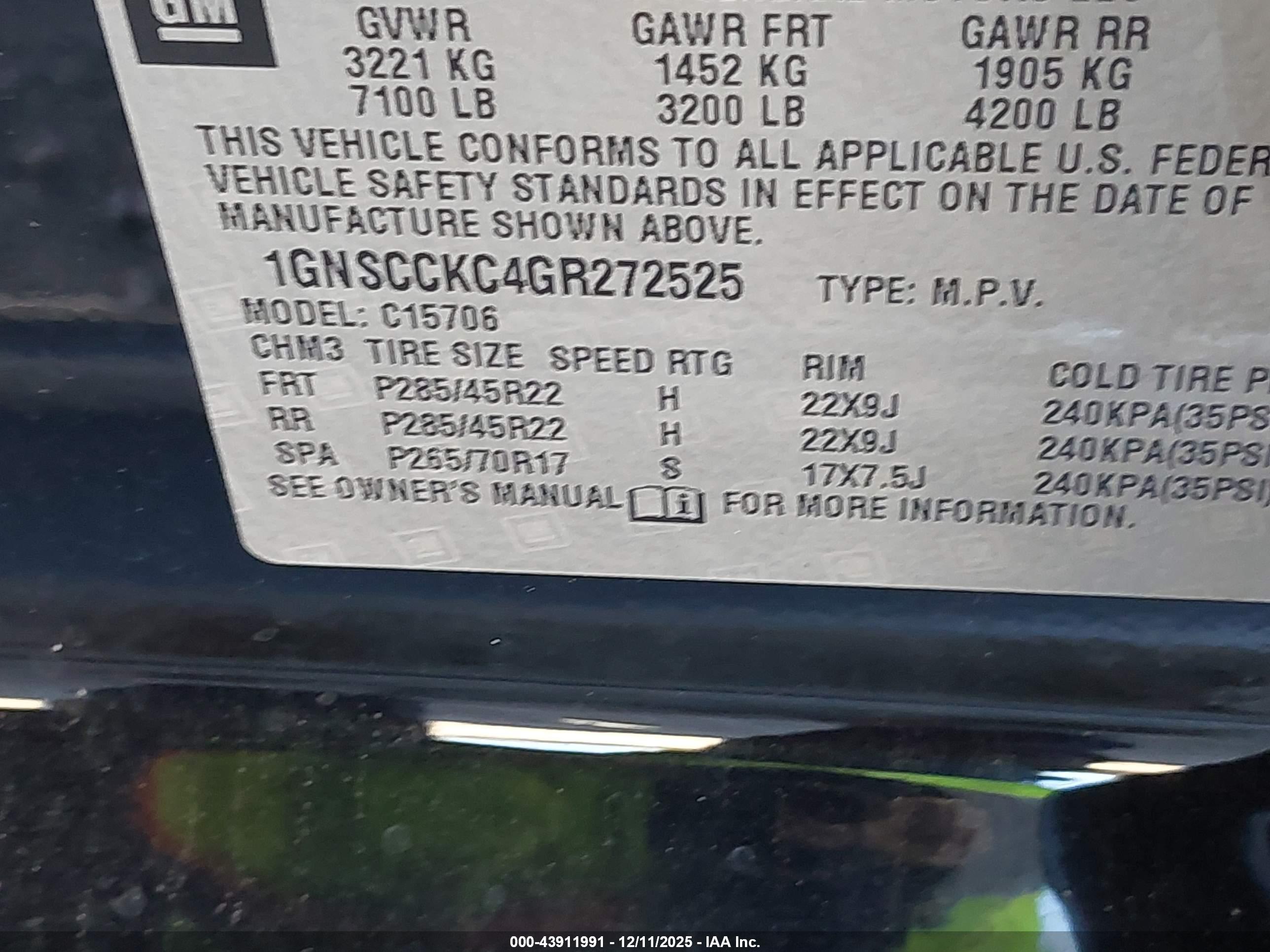 CHEVROLET TAHOE image 9