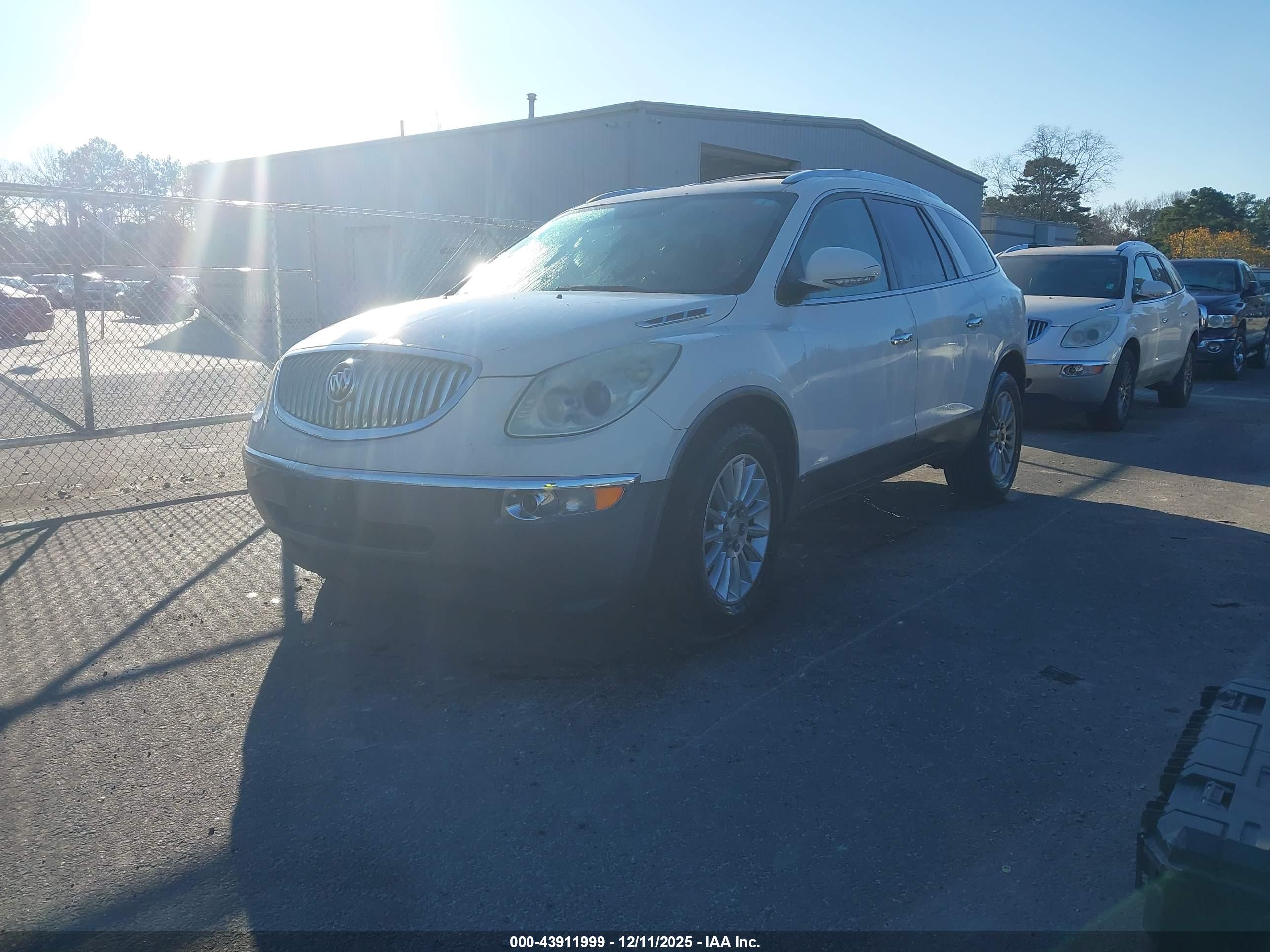 BUICK ENCLAVE image 2