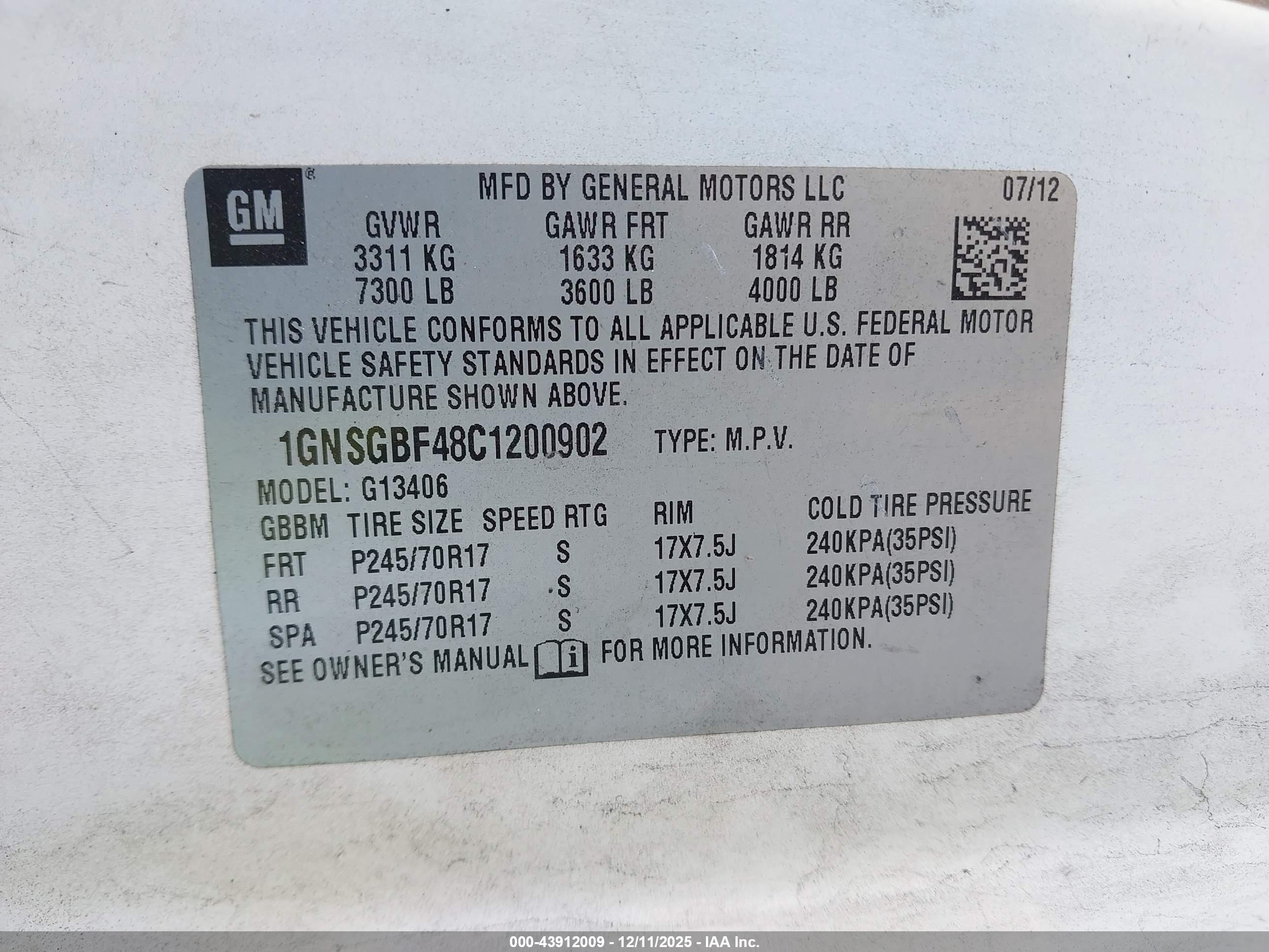 CHEVROLET EXPRESS image 9