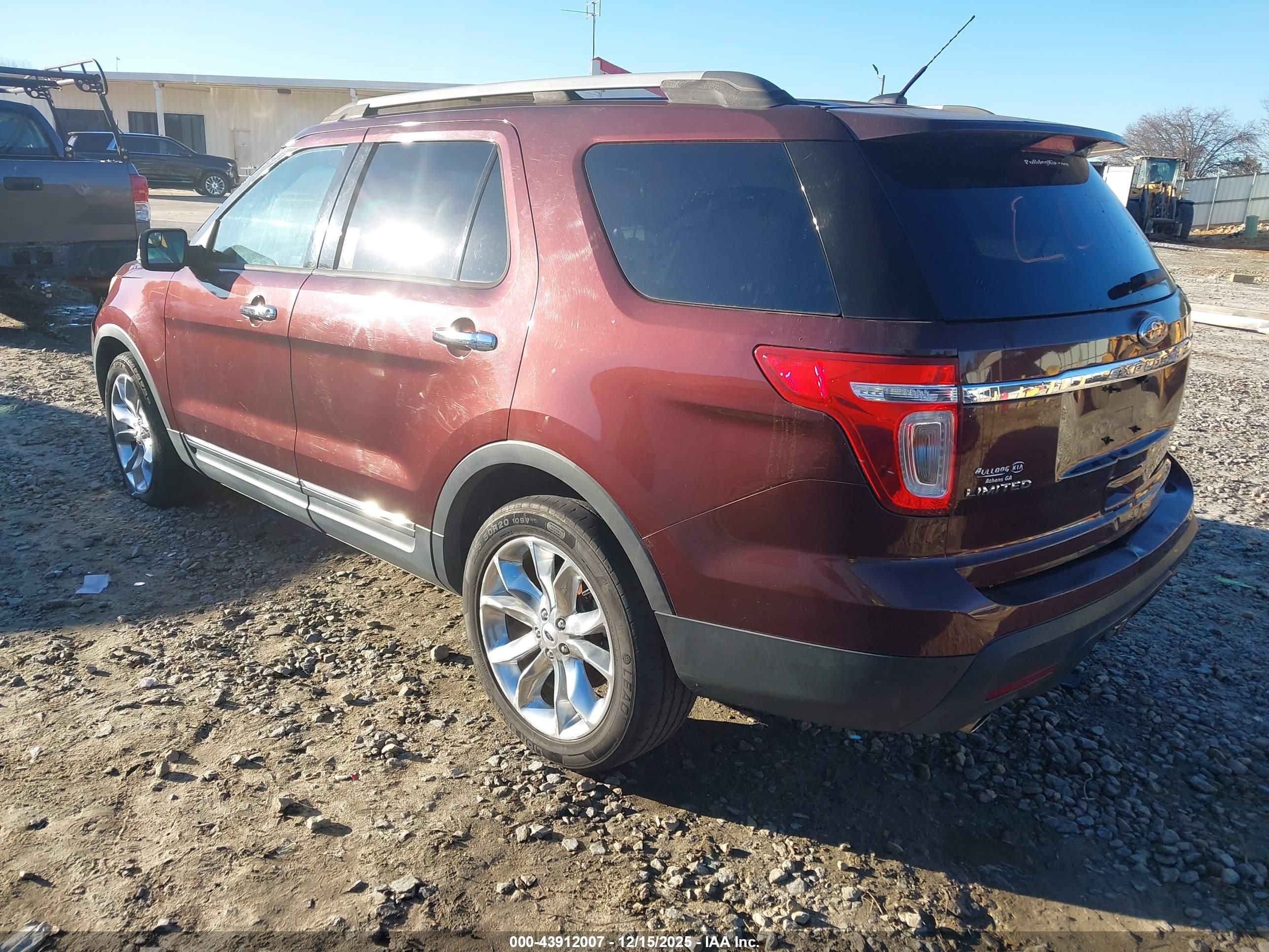 FORD EXPLORER image 3