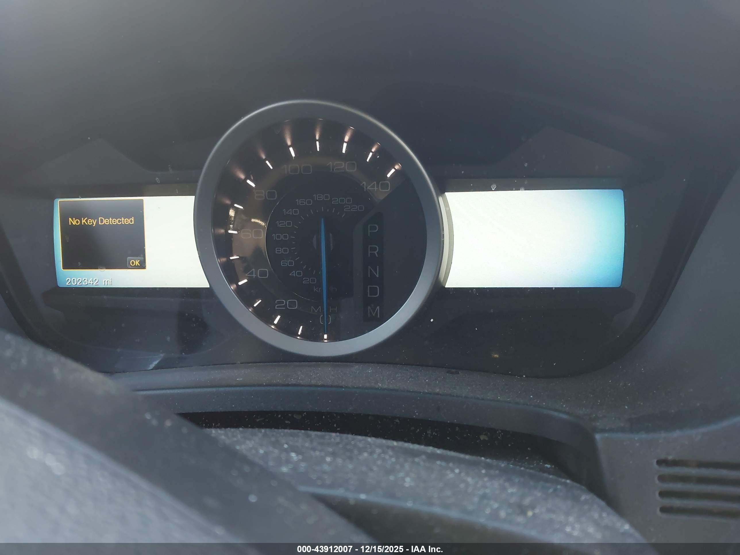 FORD EXPLORER image 7