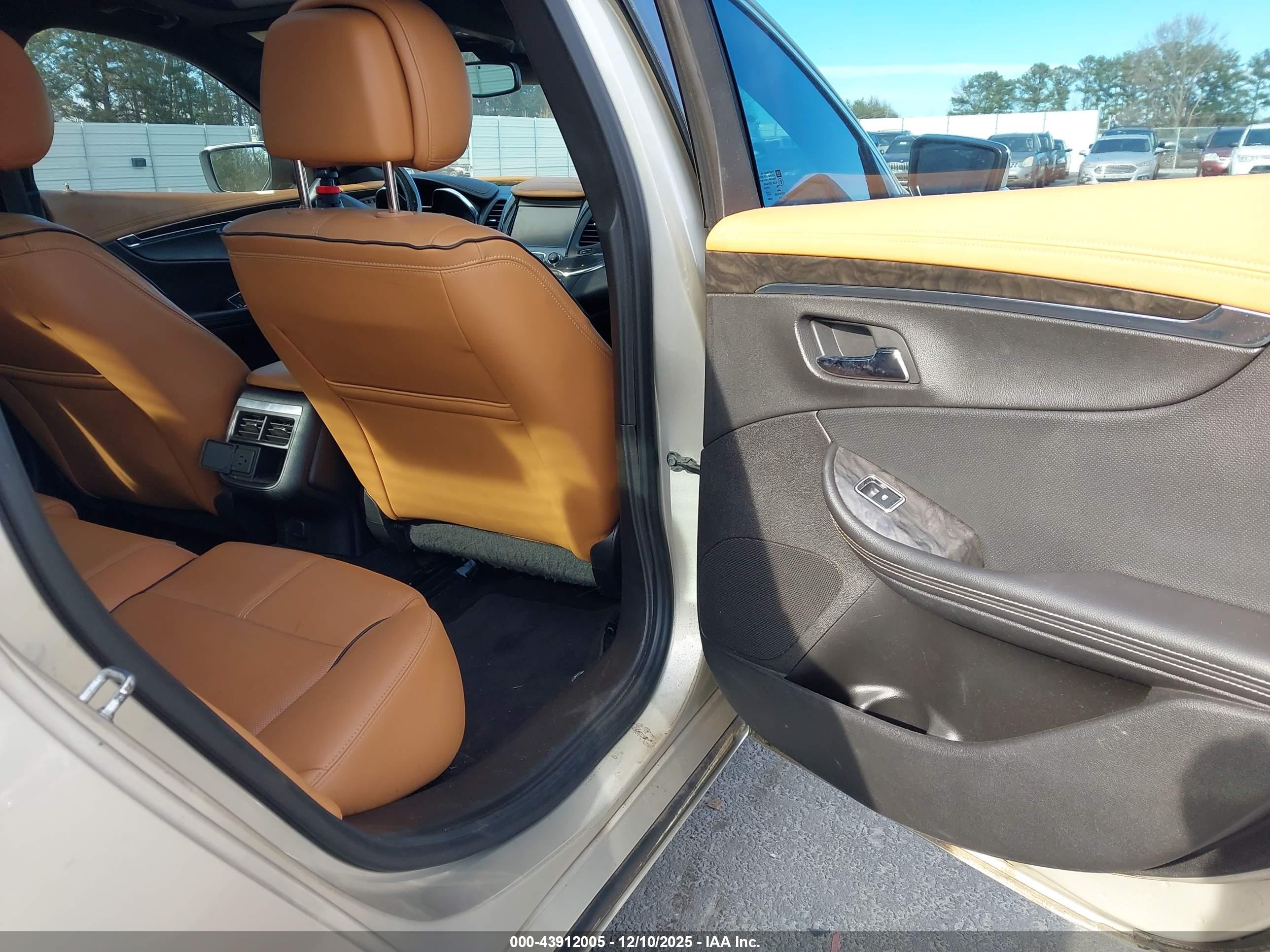 CHEVROLET IMPALA image 8