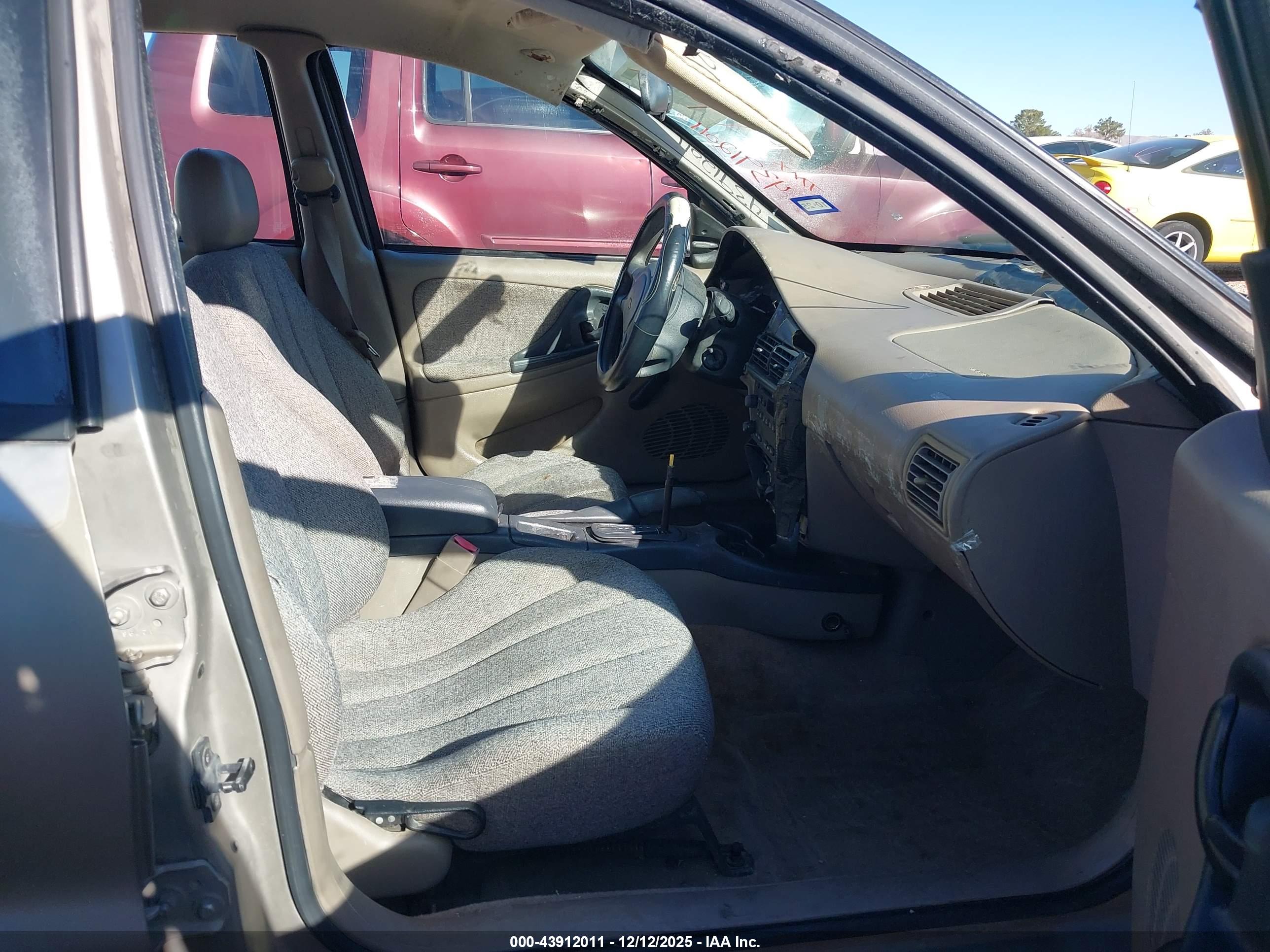 CHEVROLET CAVALIER image 5