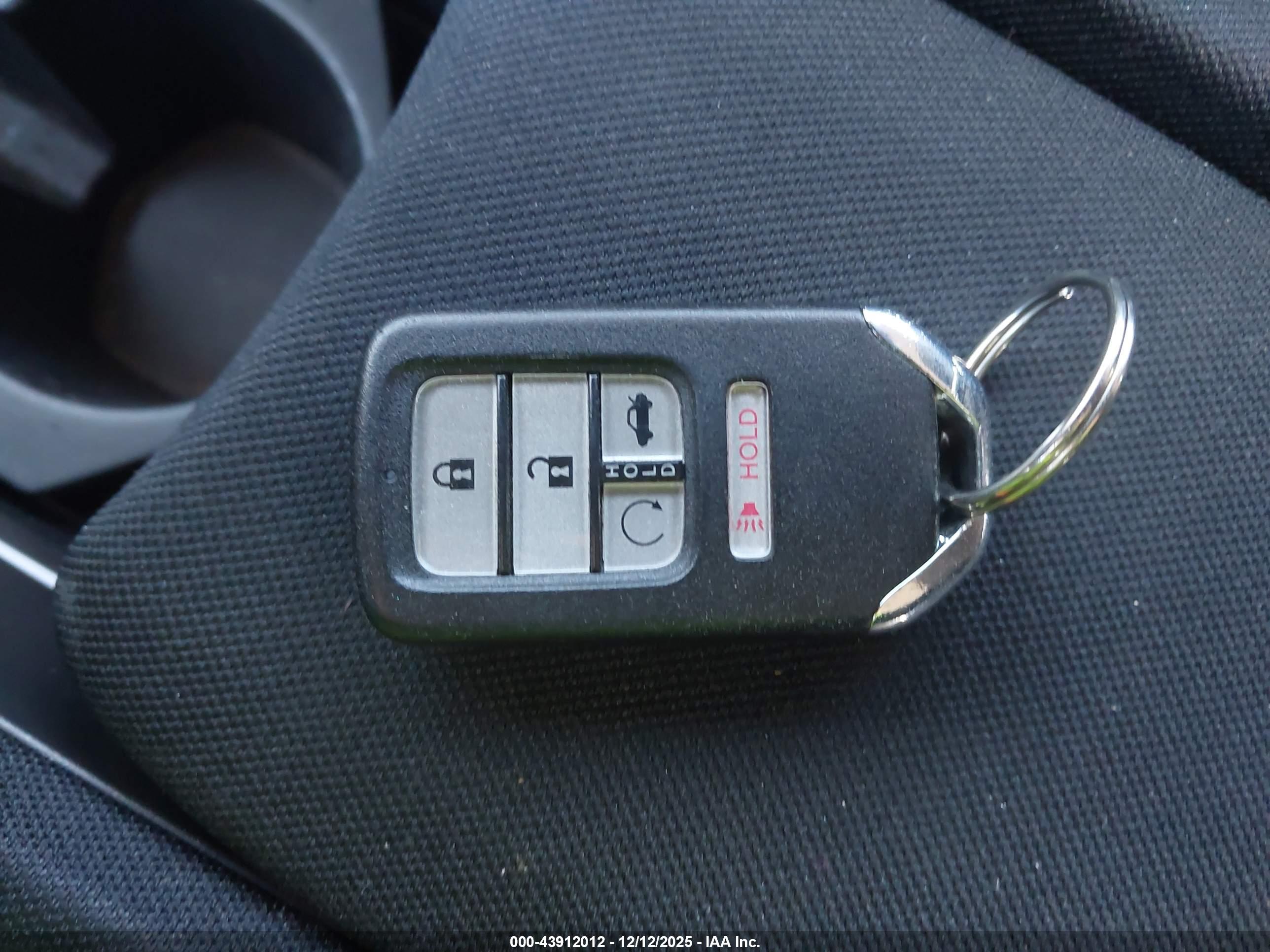 HONDA INSIGHT image 11