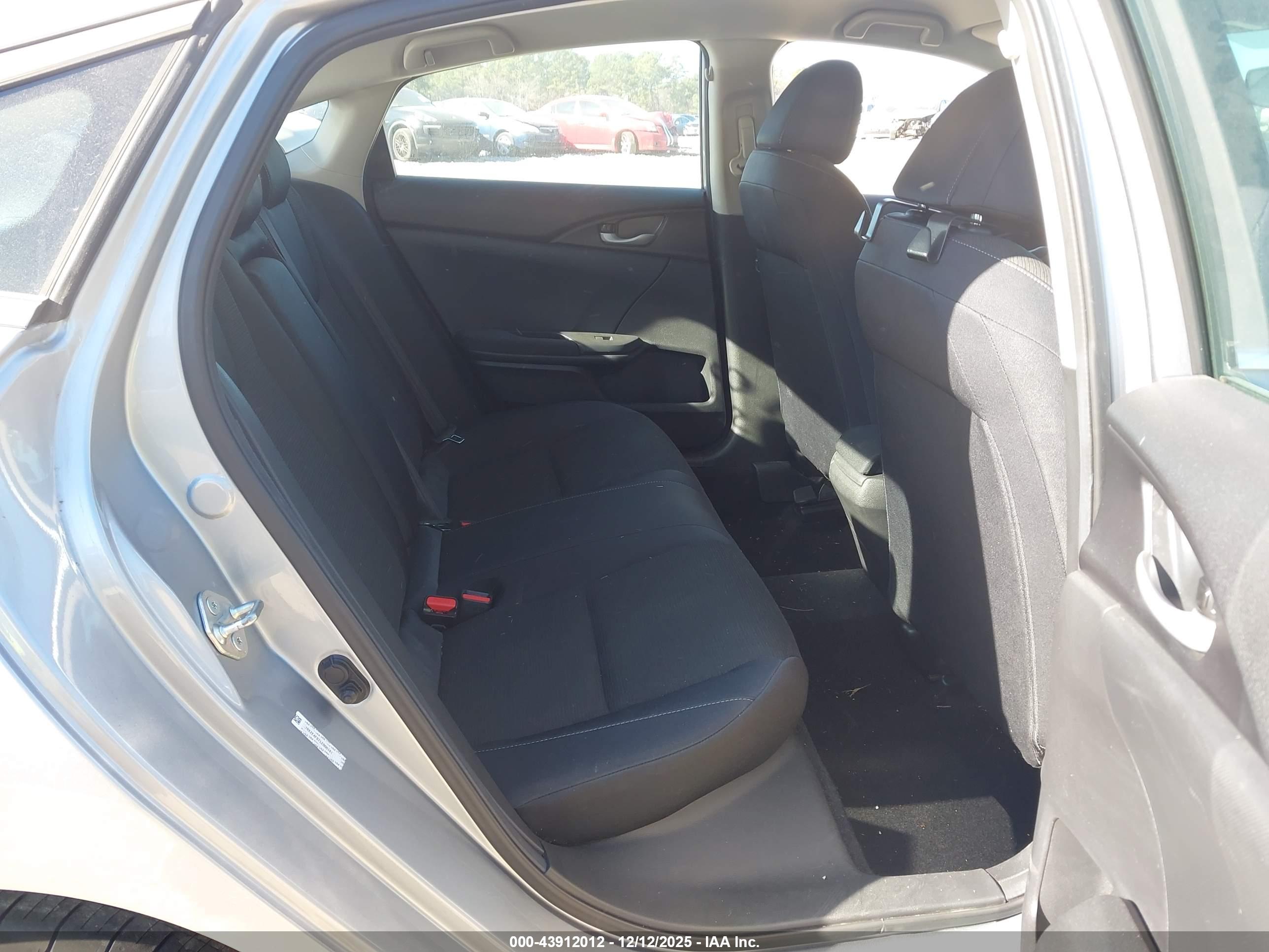 HONDA INSIGHT image 8