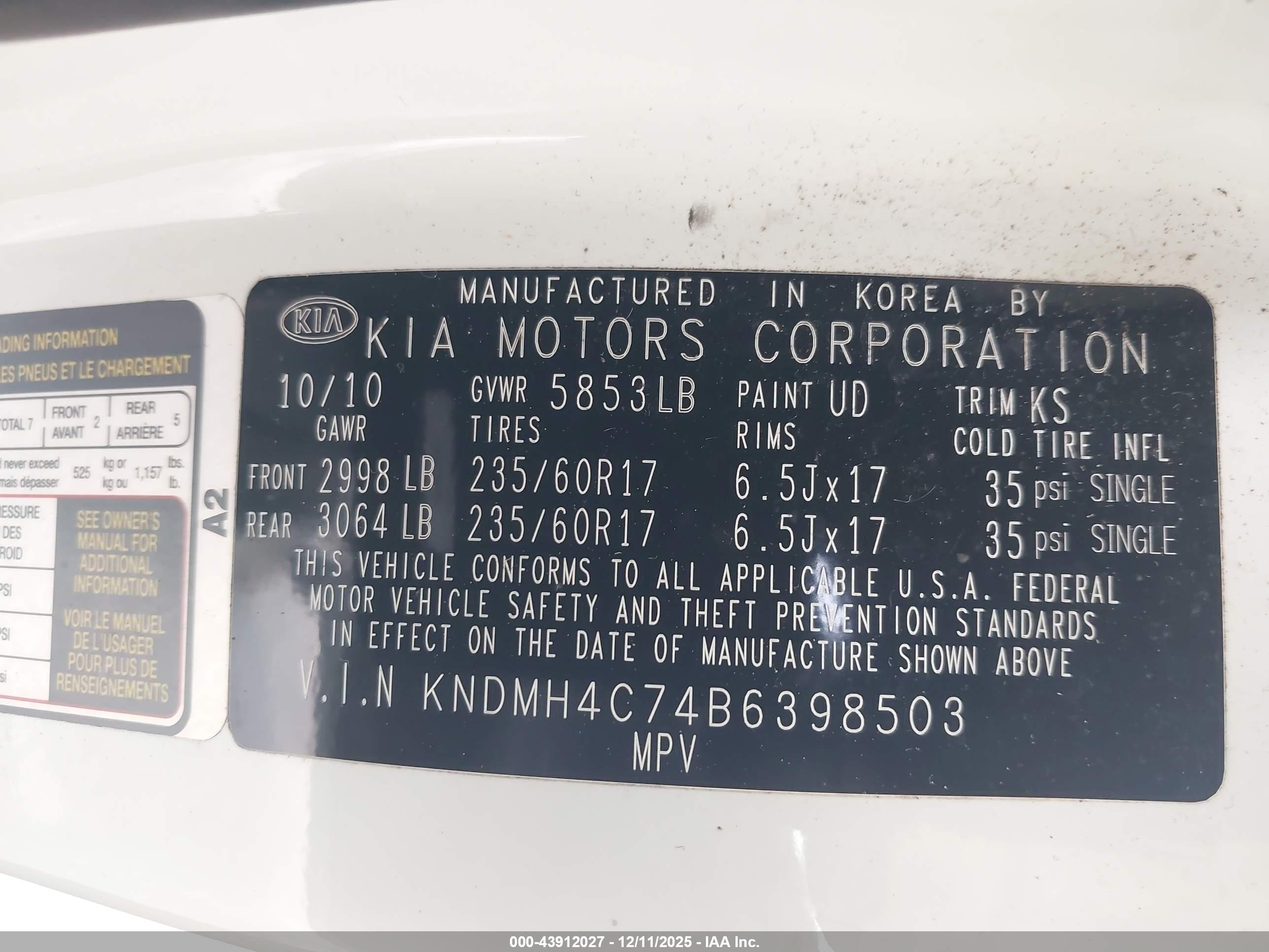 KIA SEDONA image 9