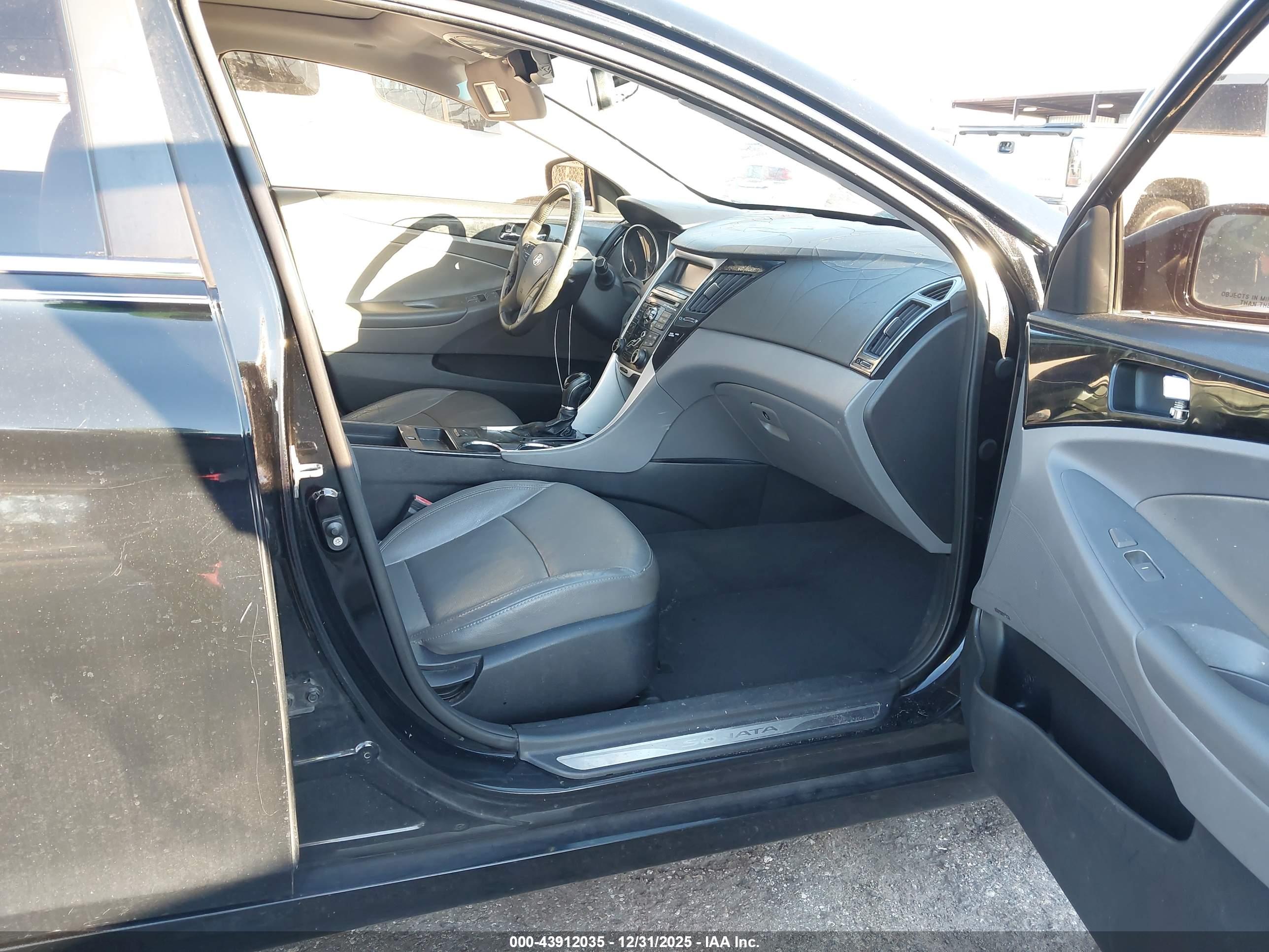 HYUNDAI SONATA image 5