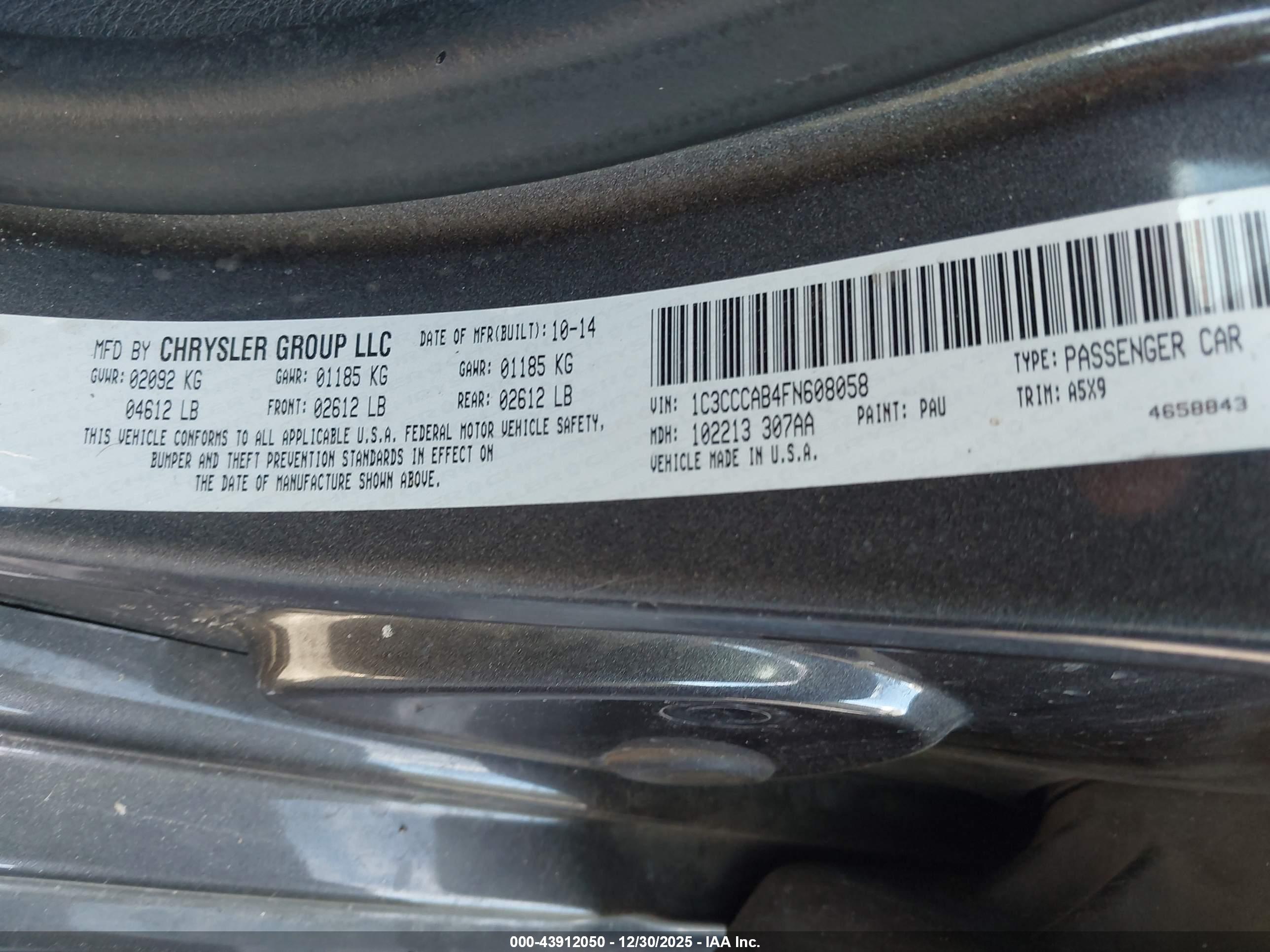 CHRYSLER 200 image 9