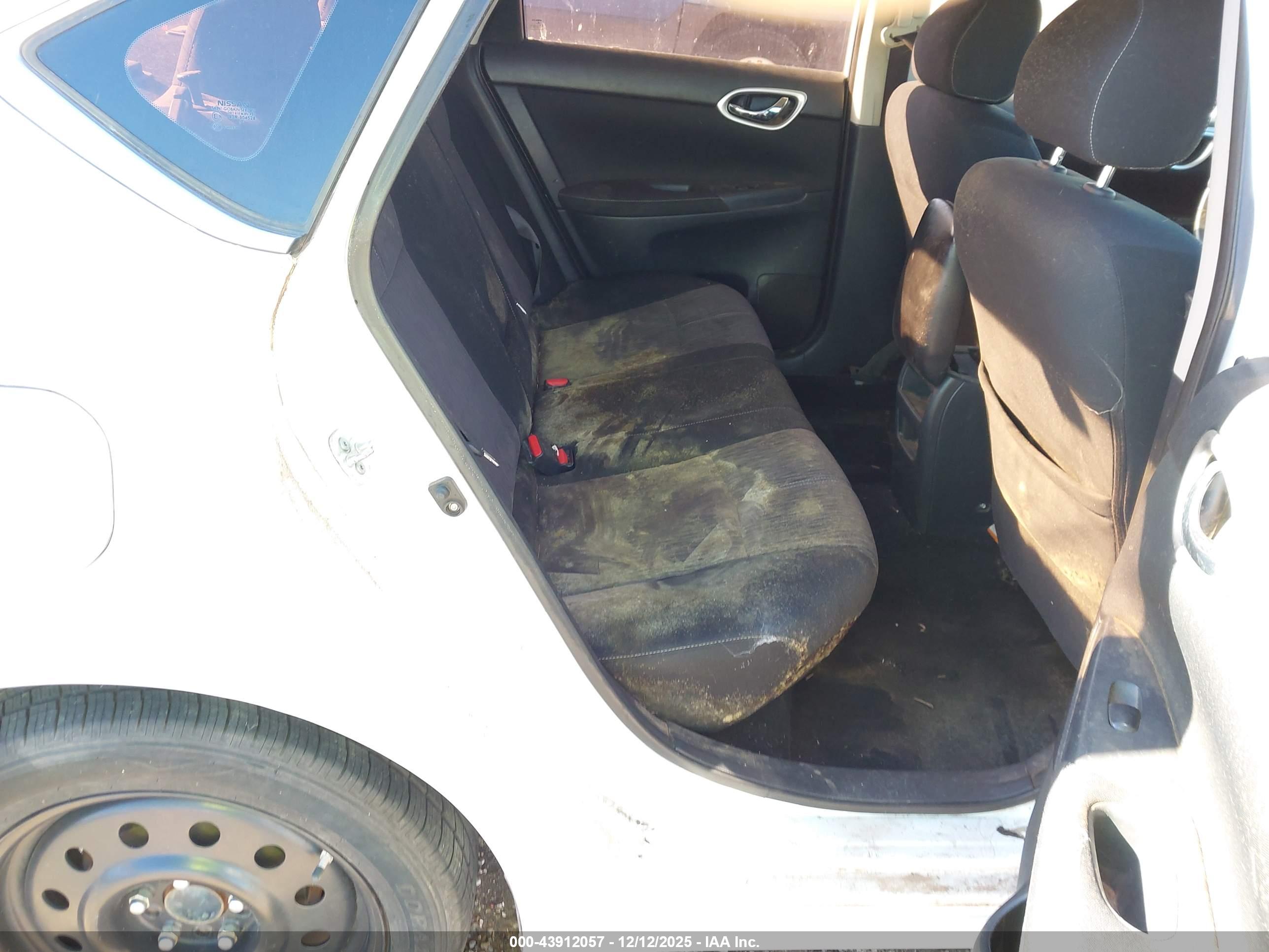 NISSAN SENTRA image 8