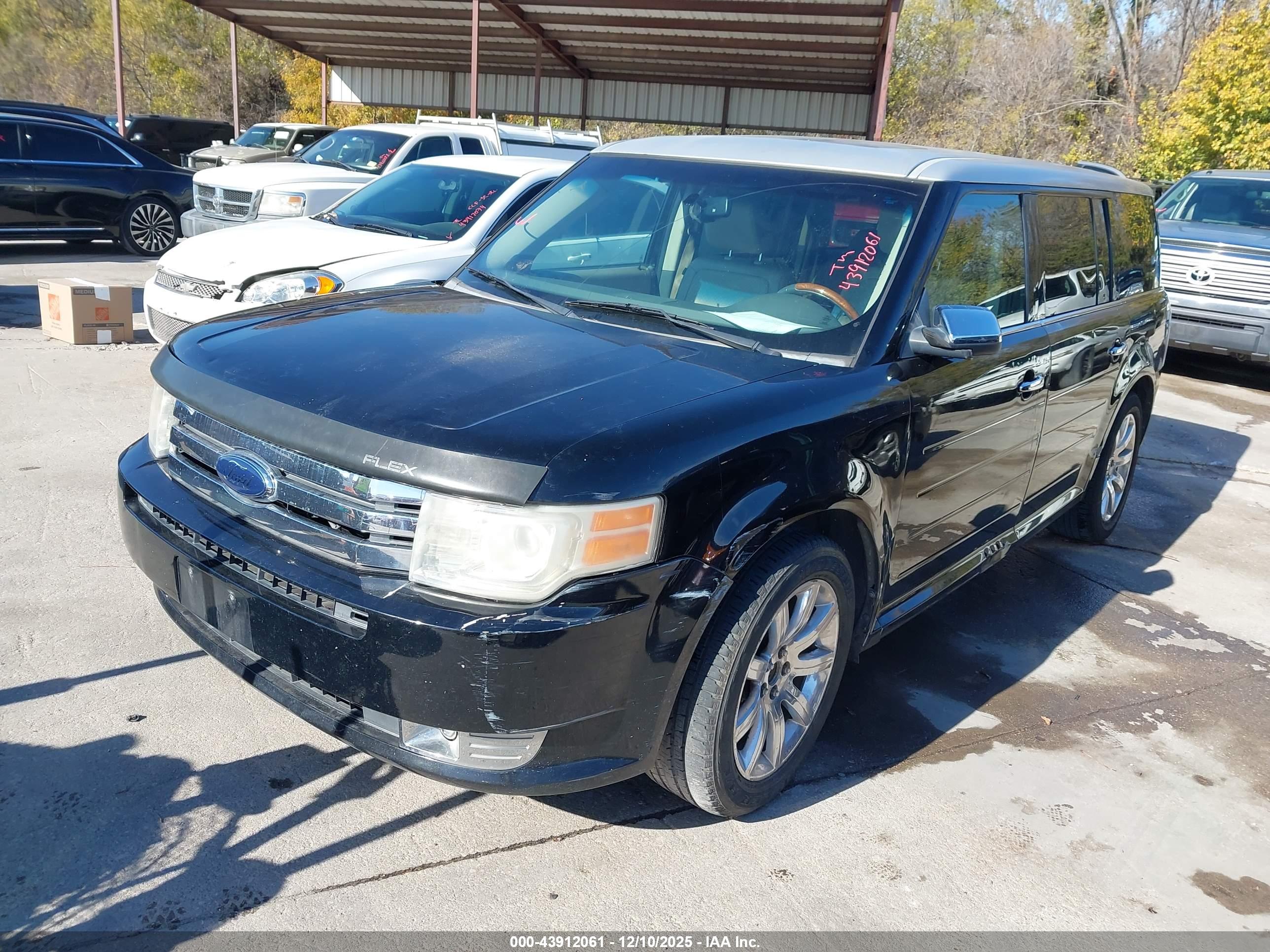FORD FLEX image 2