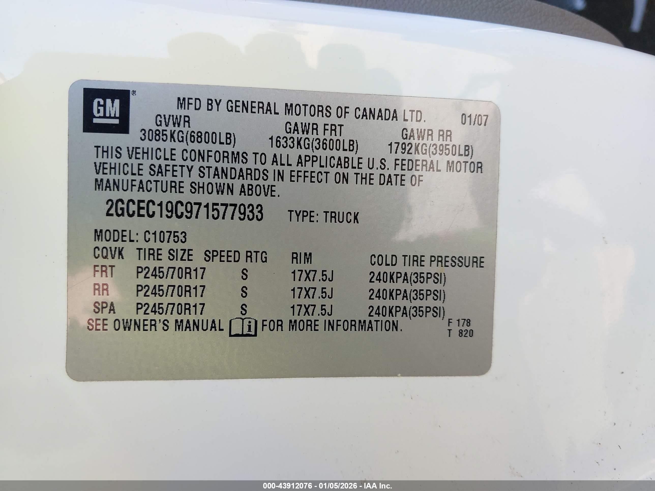 CHEVROLET SILVERADO image 9