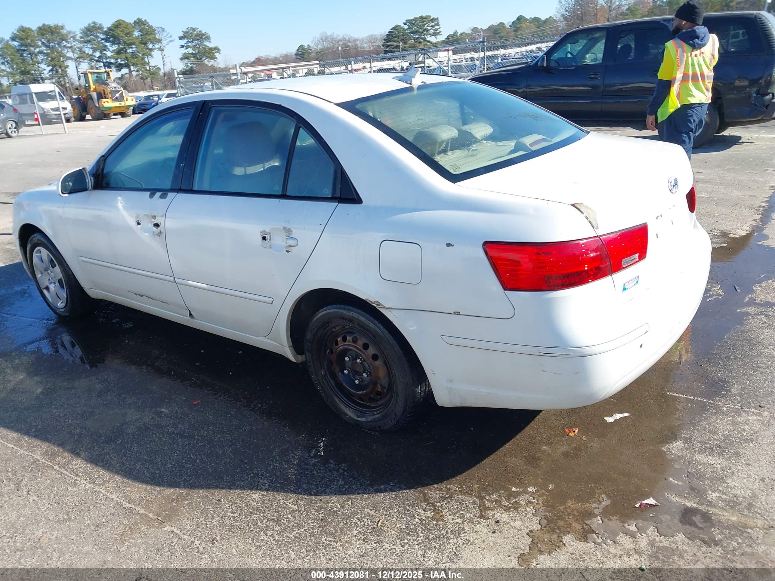 HYUNDAI SONATA image 3
