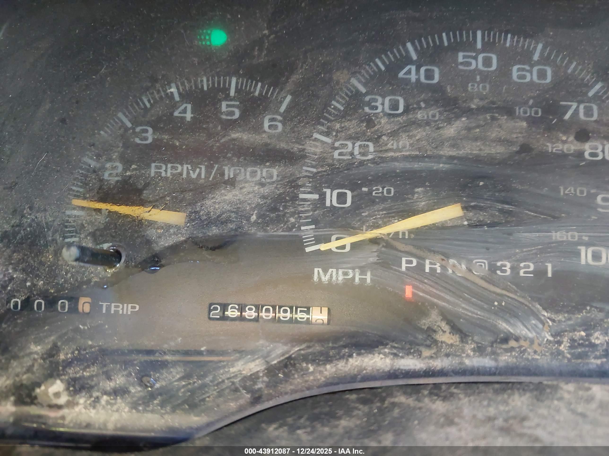 GMC YUKON image 7