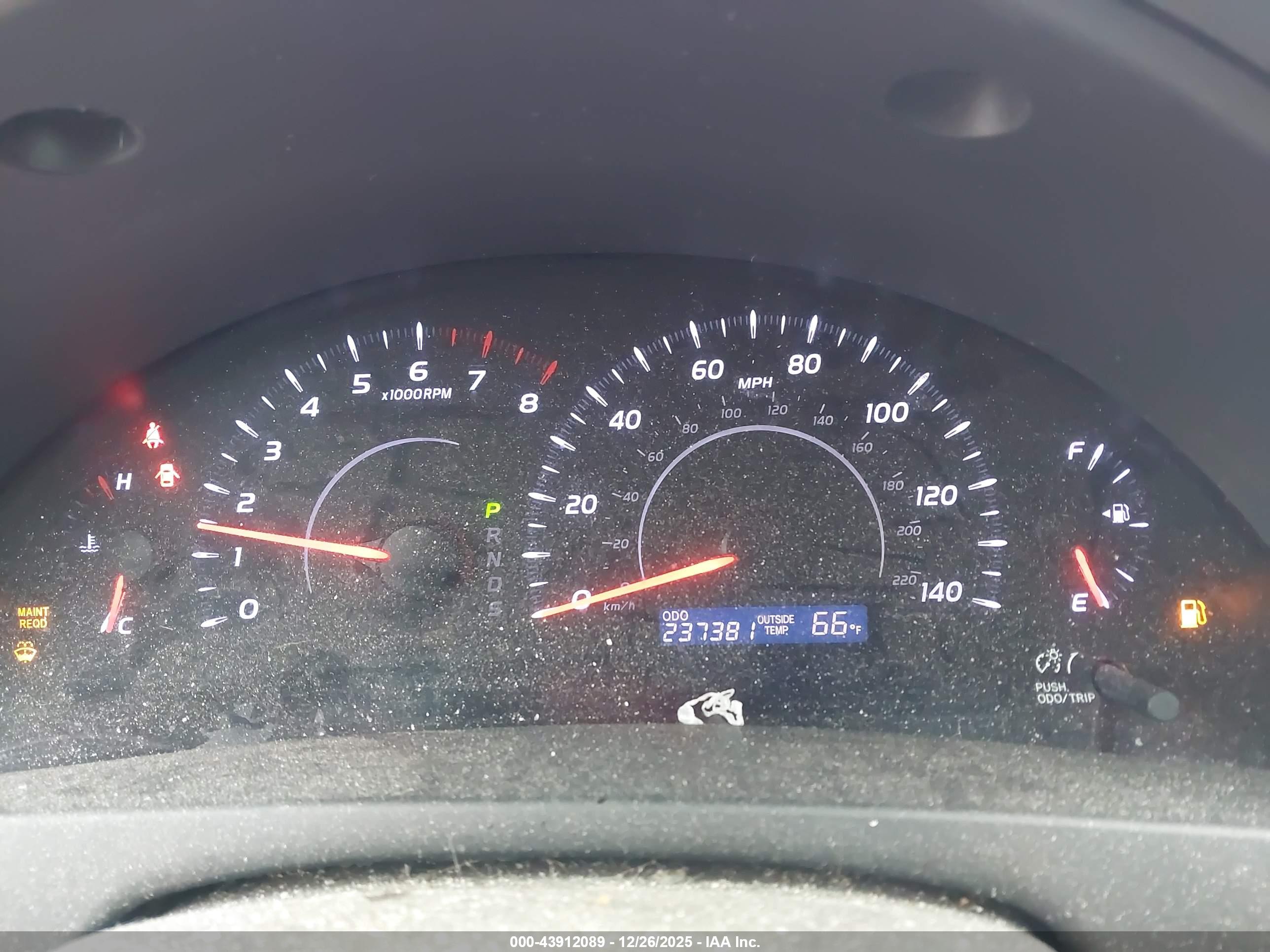 TOYOTA CAMRY image 7