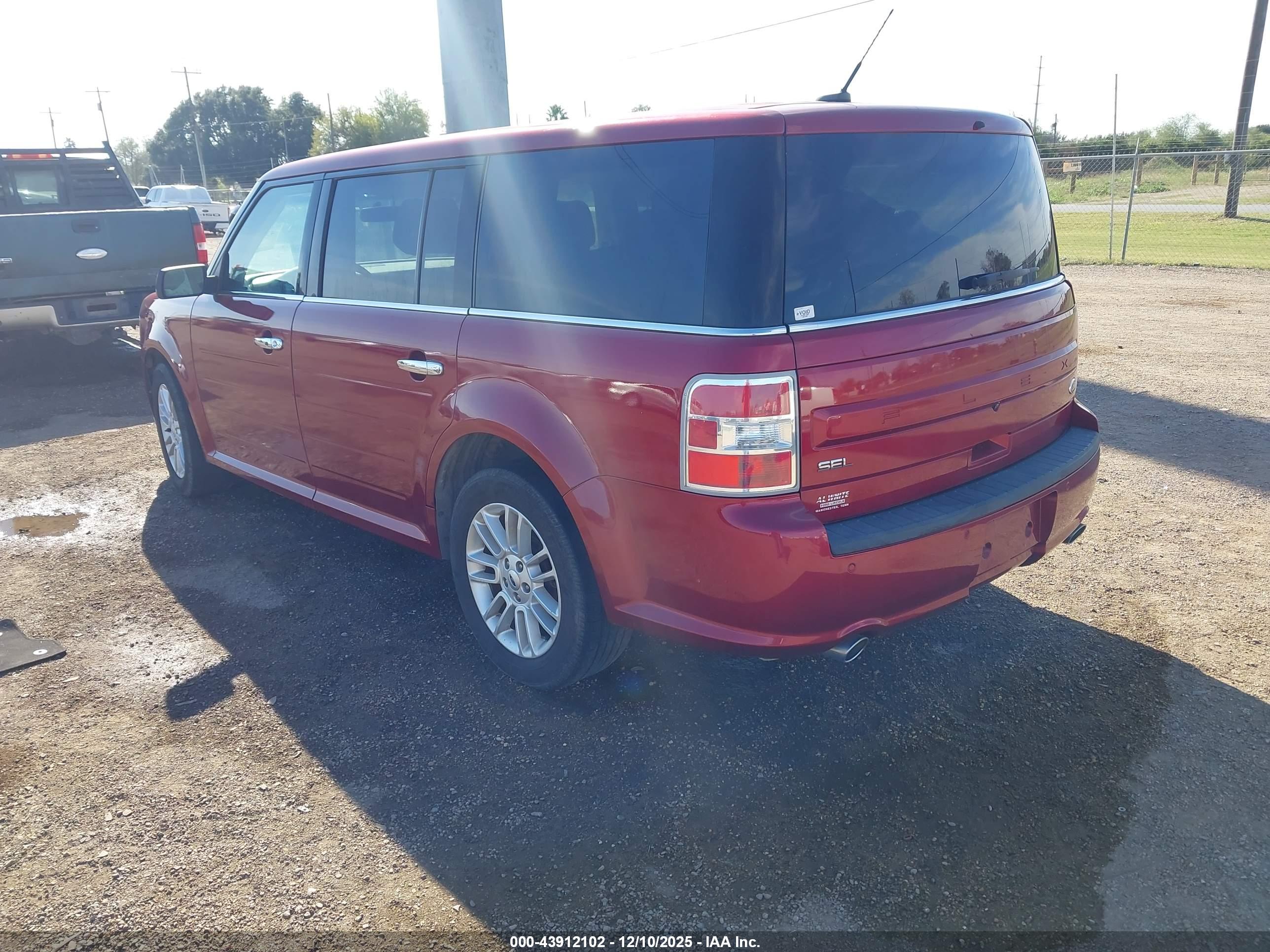 FORD FLEX image 3