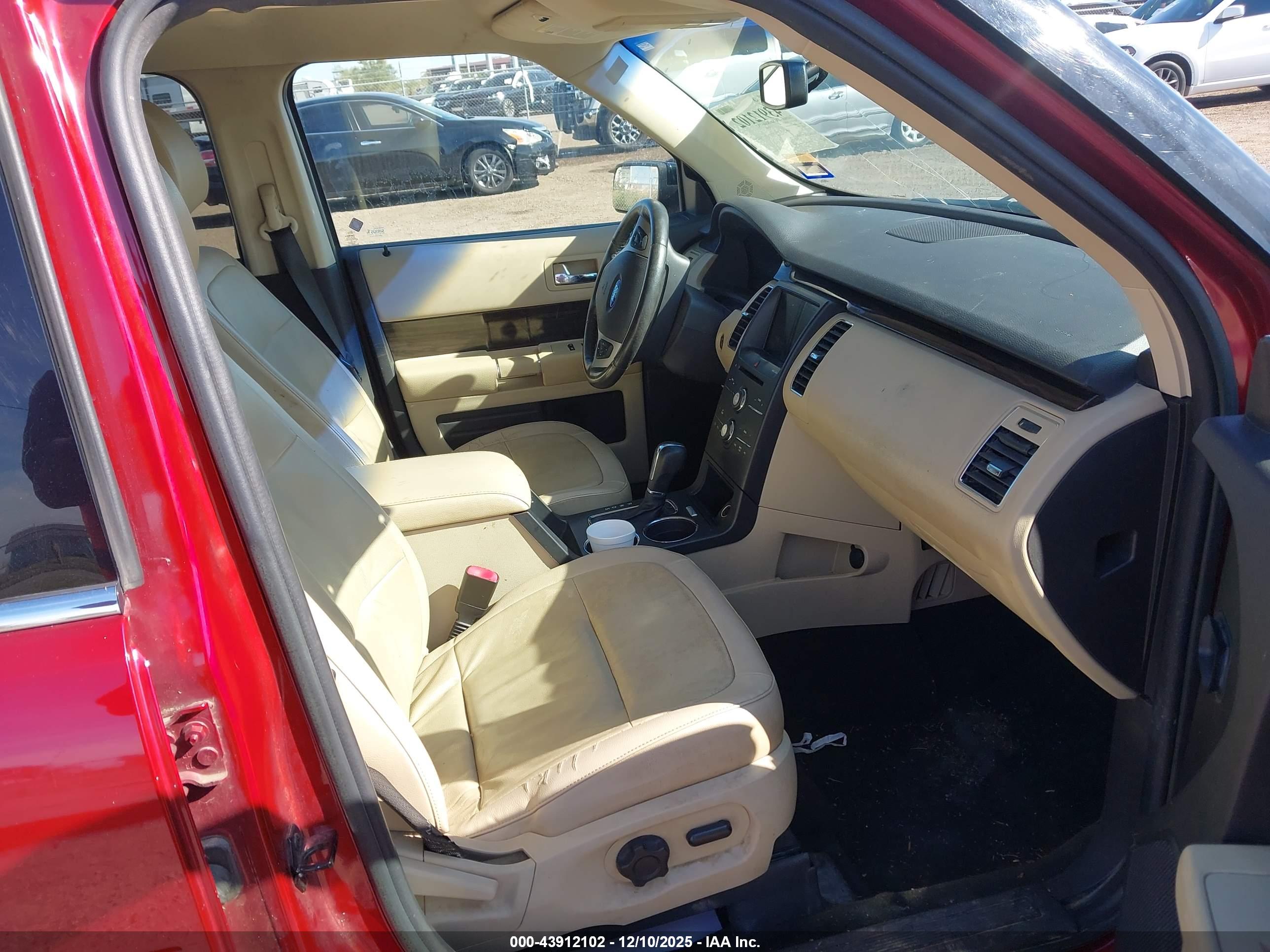 FORD FLEX image 5