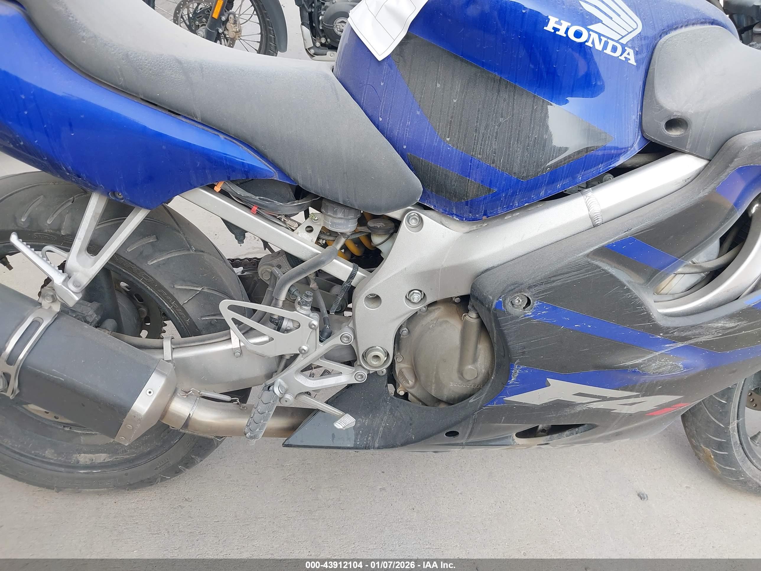 HONDA CBR600 image 8