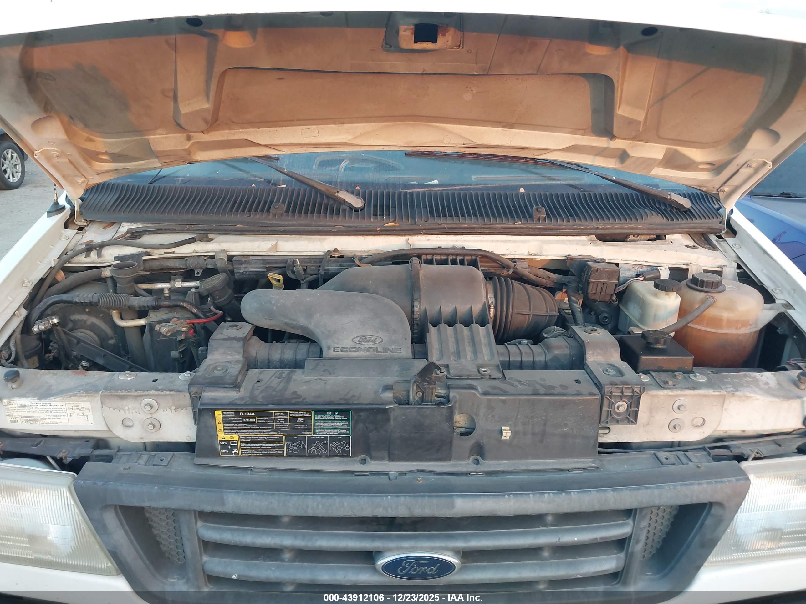 FORD E-250 image 10
